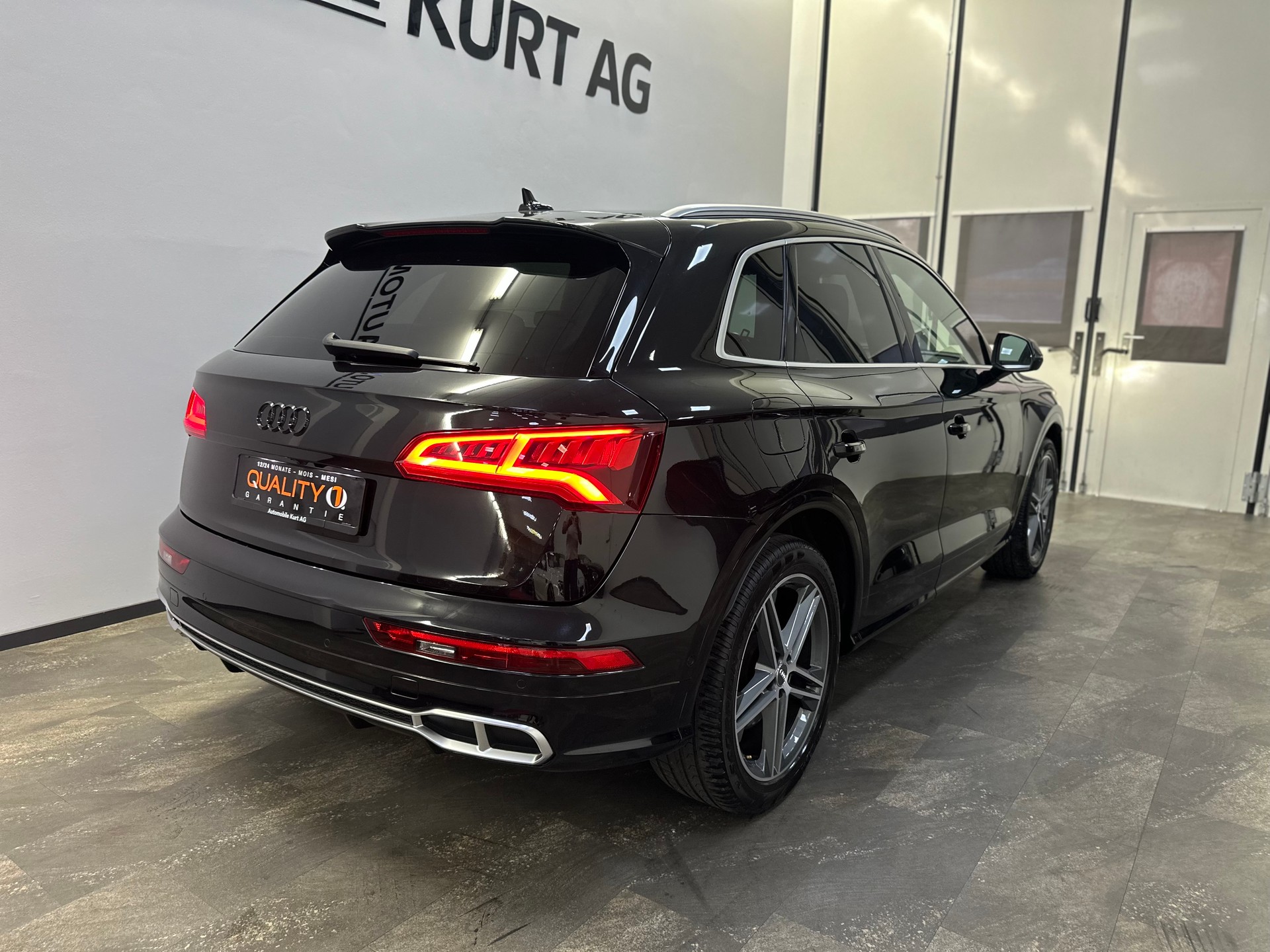 AUDI SQ5 3.0 TFSI quattro S-tronic-image-9