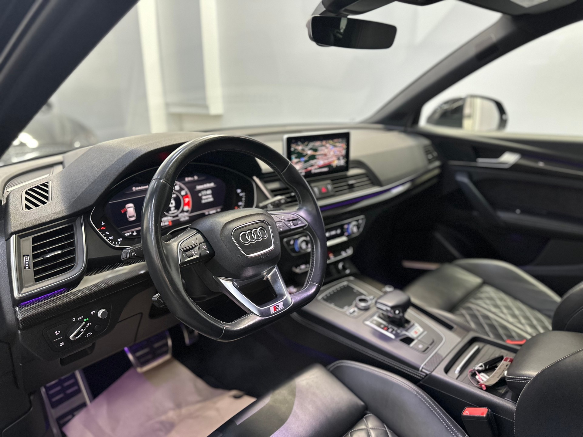 AUDI SQ5 3.0 TFSI quattro S-tronic-image-10