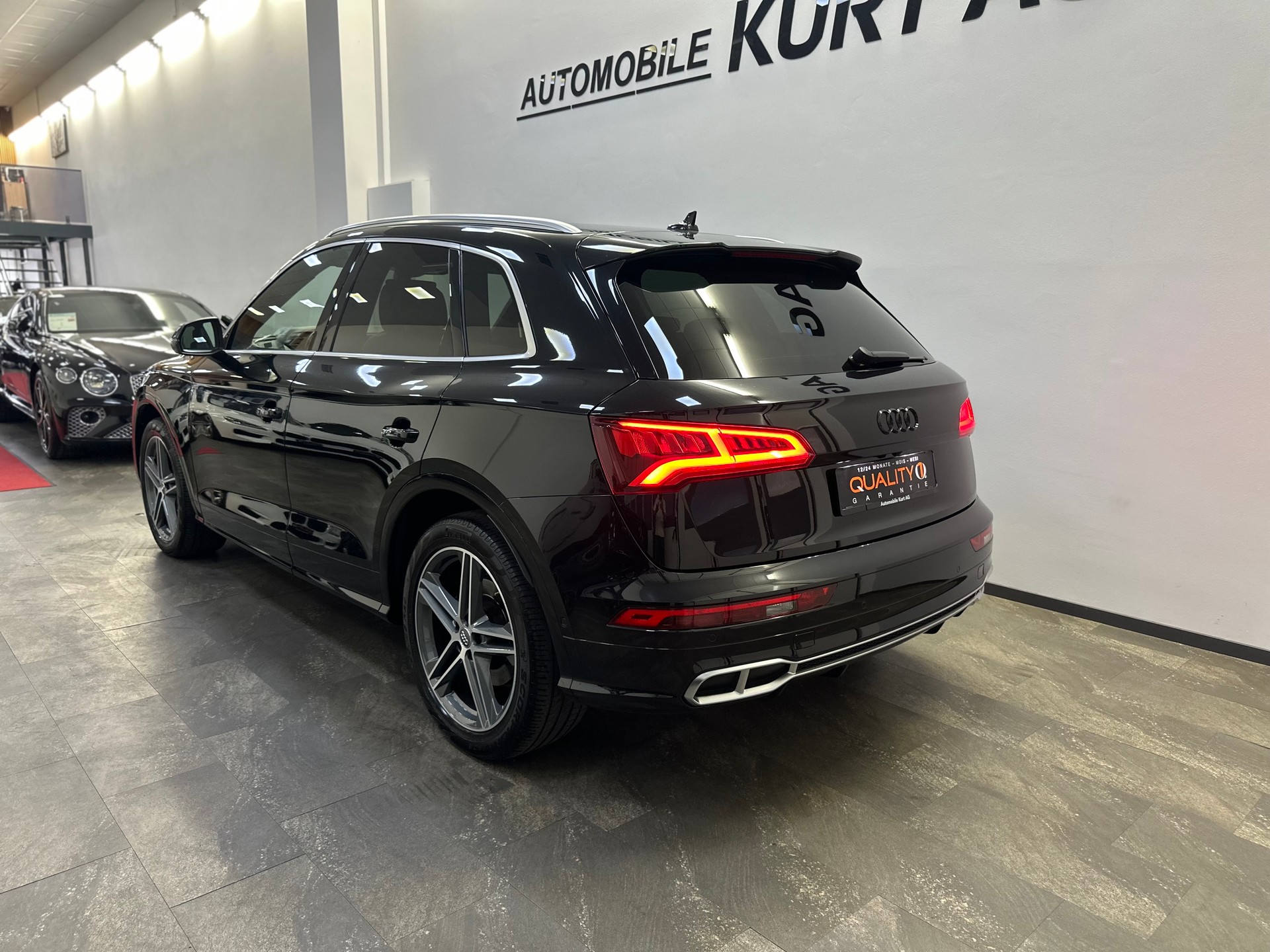 AUDI SQ5 3.0 TFSI quattro S-tronic-image-3