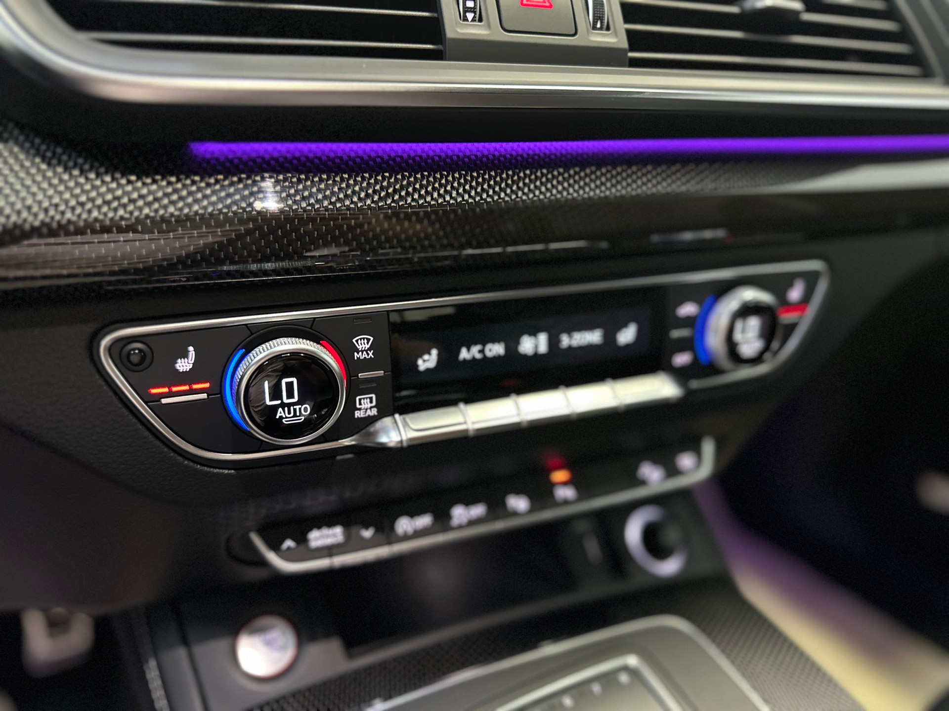AUDI SQ5 3.0 TFSI quattro S-tronic-image-13