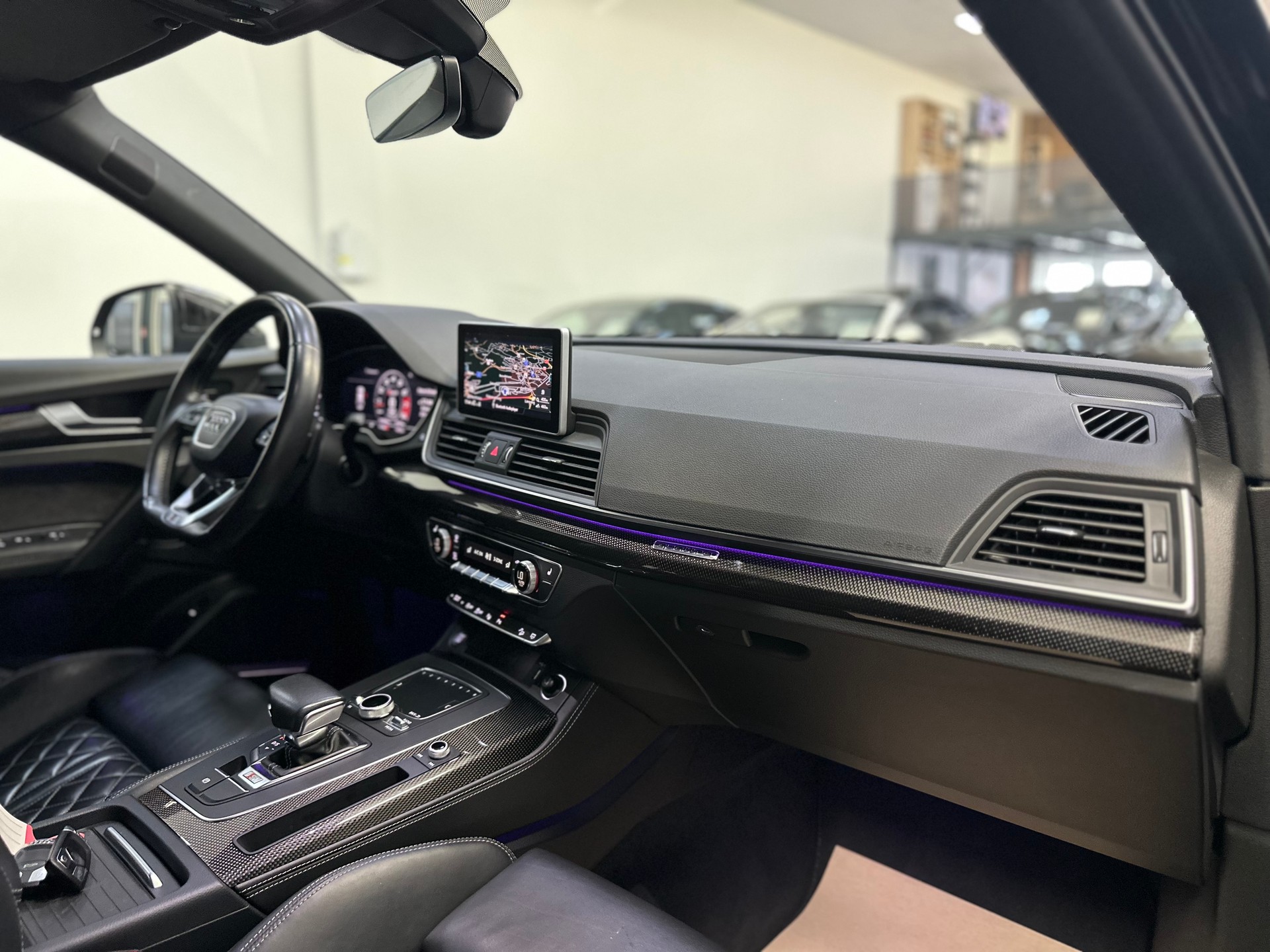 AUDI SQ5 3.0 TFSI quattro S-tronic-image-12