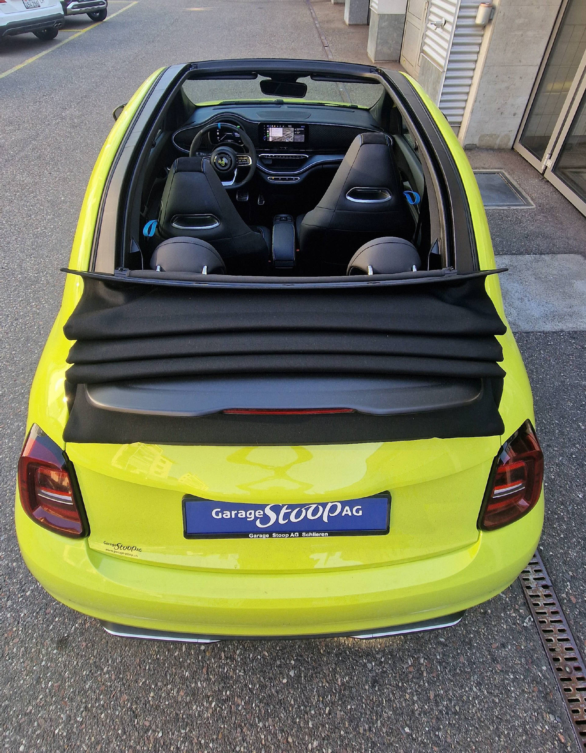 FIAT 500 Cabrio Abarth Scorpionissima-image-9