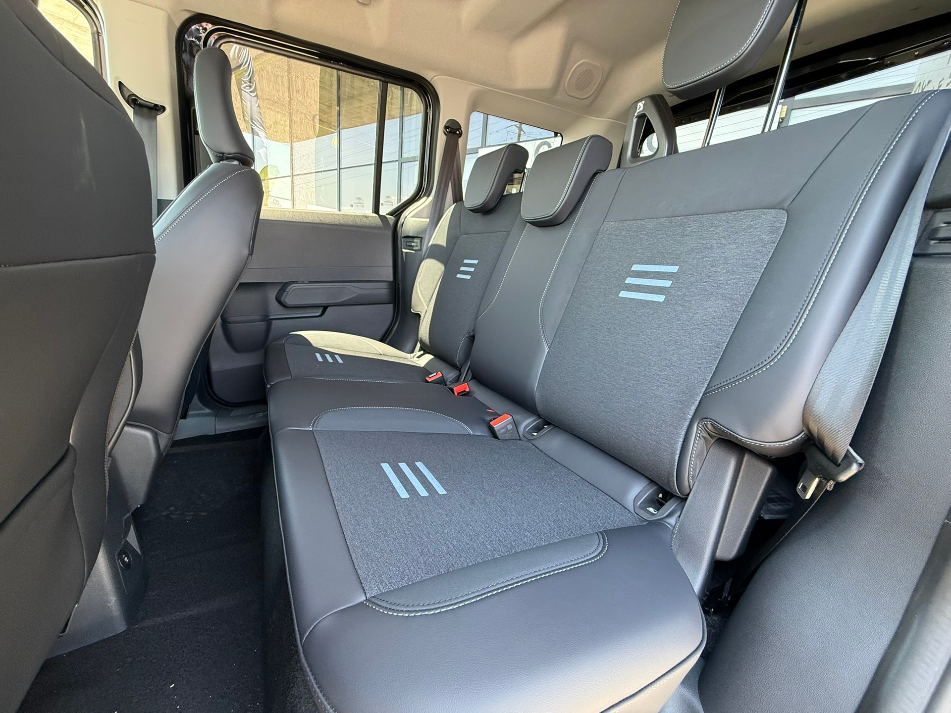 FORD Tourneo Courier Elektro 54kWh Active-image-7