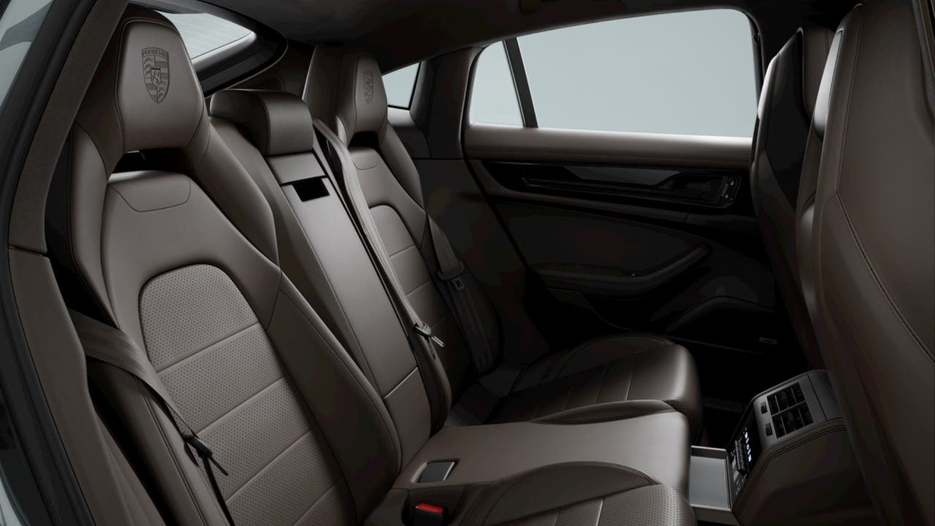 PORSCHE Panamera GTS-image-9
