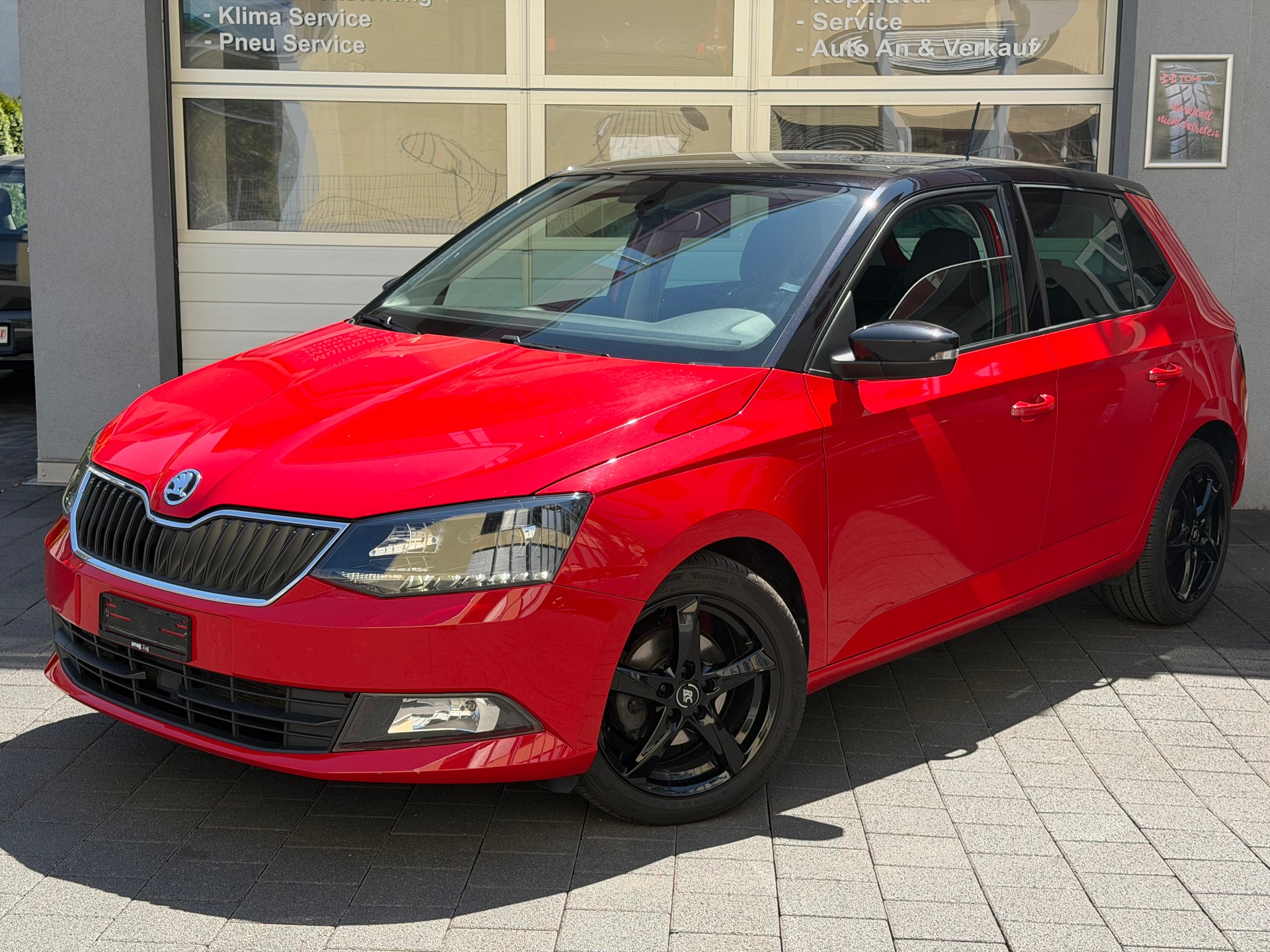 SKODA Fabia 1.2 TSI Style*Frisch ab MFK&Service*Top Austtatung*Park-Pilot*Sitzheizung*Multimedia*-image-0