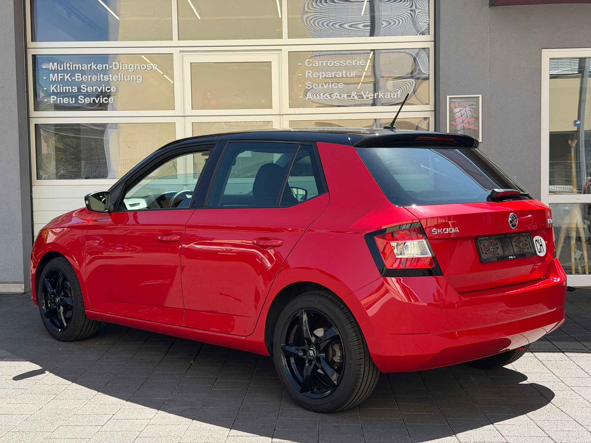 SKODA Fabia 1.2 TSI Style*Frisch ab MFK&Service*Top Austtatung*Park-Pilot*Sitzheizung*Multimedia*-image-7