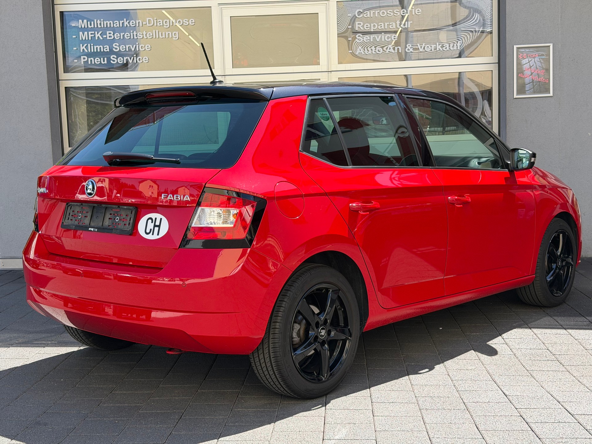 SKODA Fabia 1.2 TSI Style*Frisch ab MFK&Service*Top Austtatung*Park-Pilot*Sitzheizung*Multimedia*-image-8