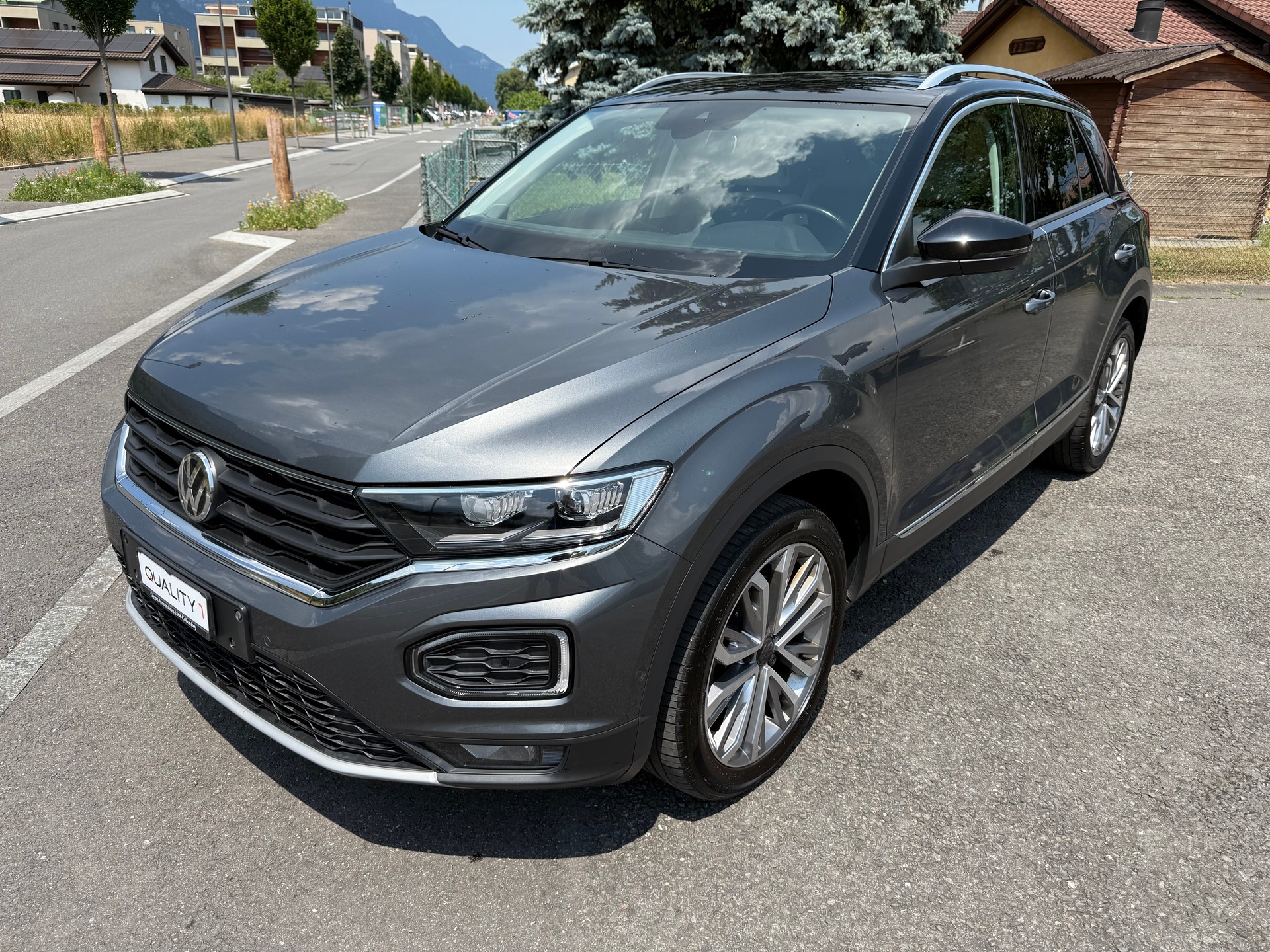 VW T-Roc 2.0 TSI Sport DSG 4Motion-image-1
