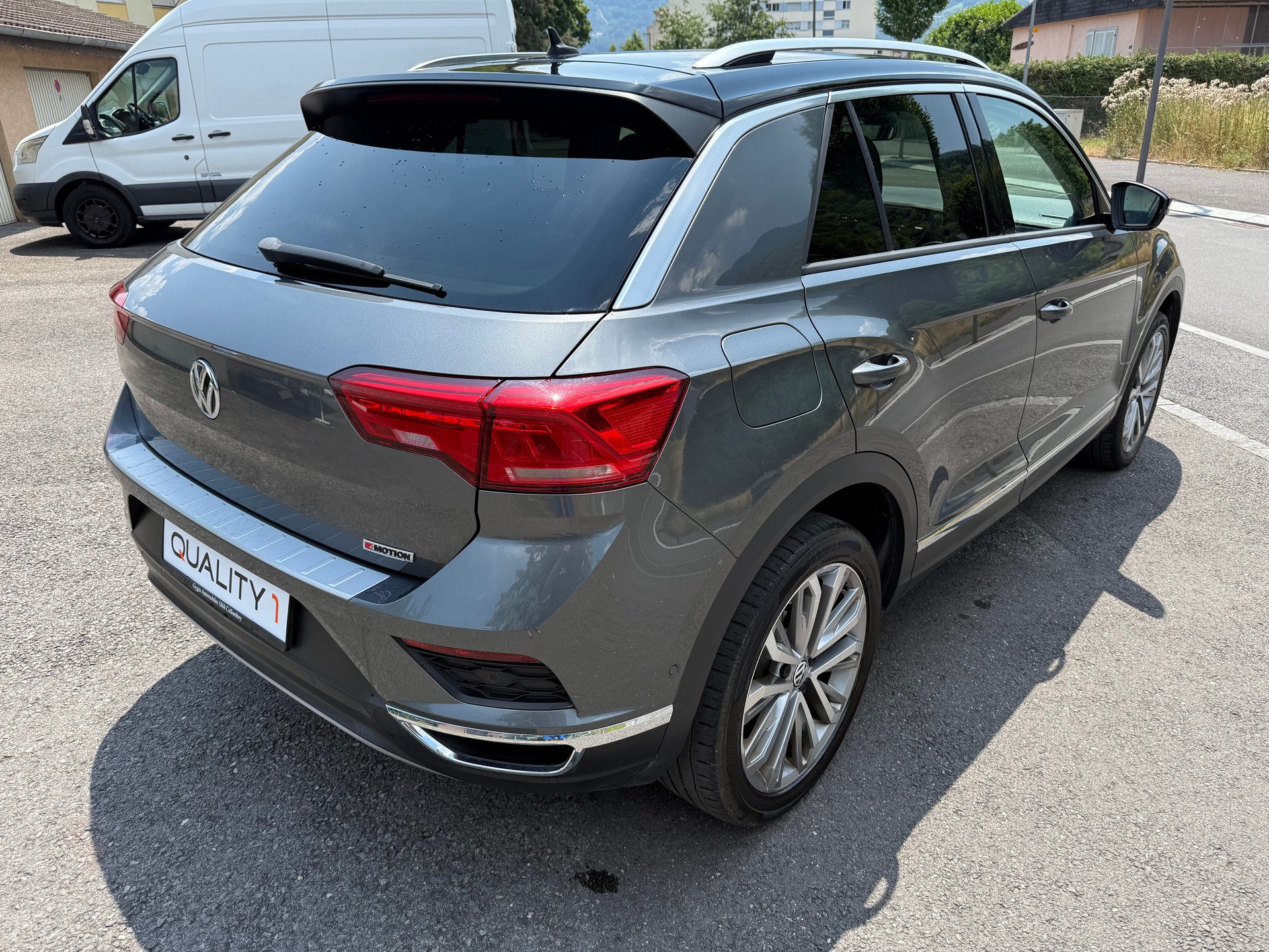 VW T-Roc 2.0 TSI Sport DSG 4Motion-image-3