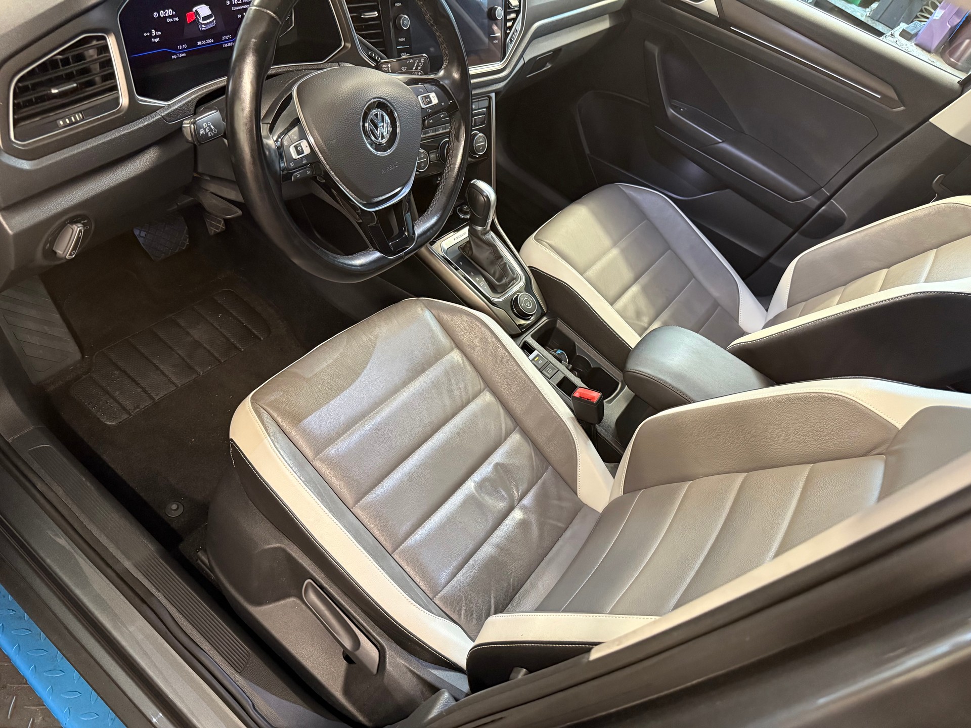 VW T-Roc 2.0 TSI Sport DSG 4Motion-image-7