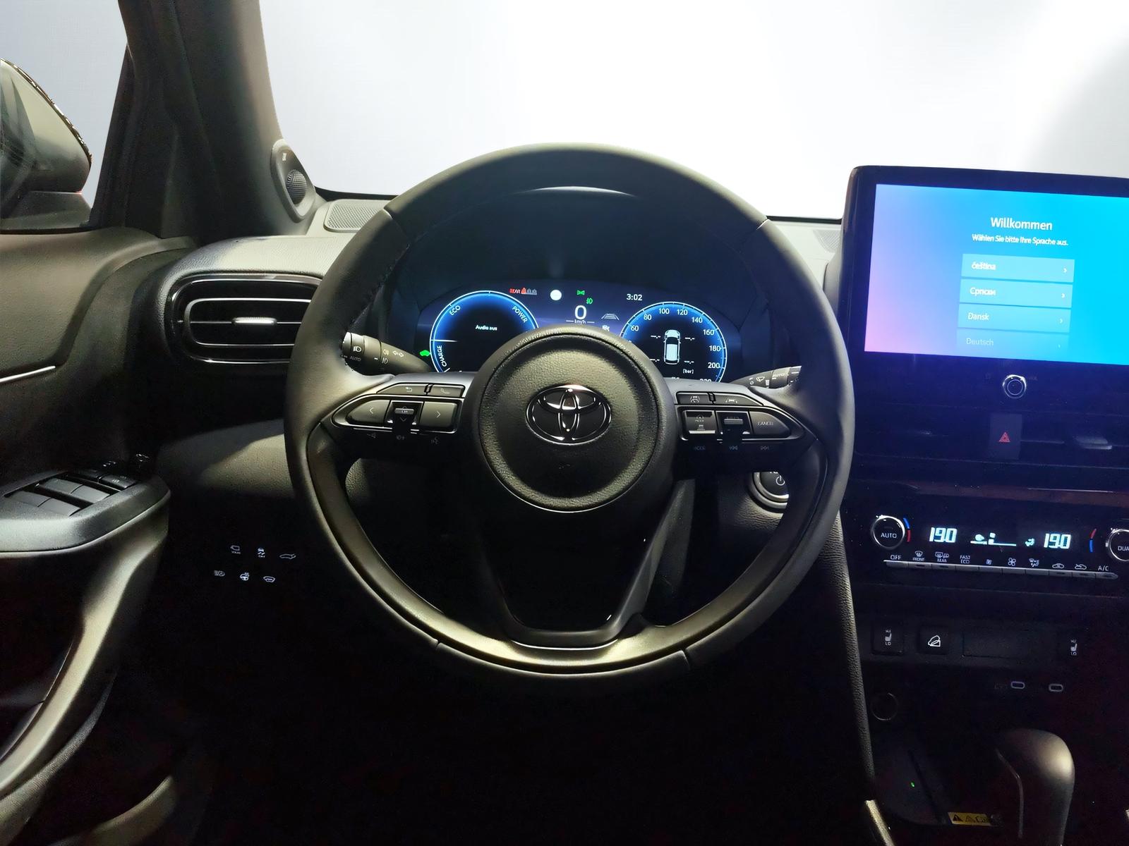 TOYOTA Yaris Cross 1.5 VVT-i HSD Premium AWD-i-image-10