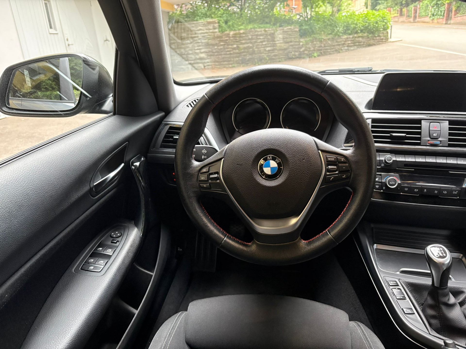 BMW 116i Business-image-8