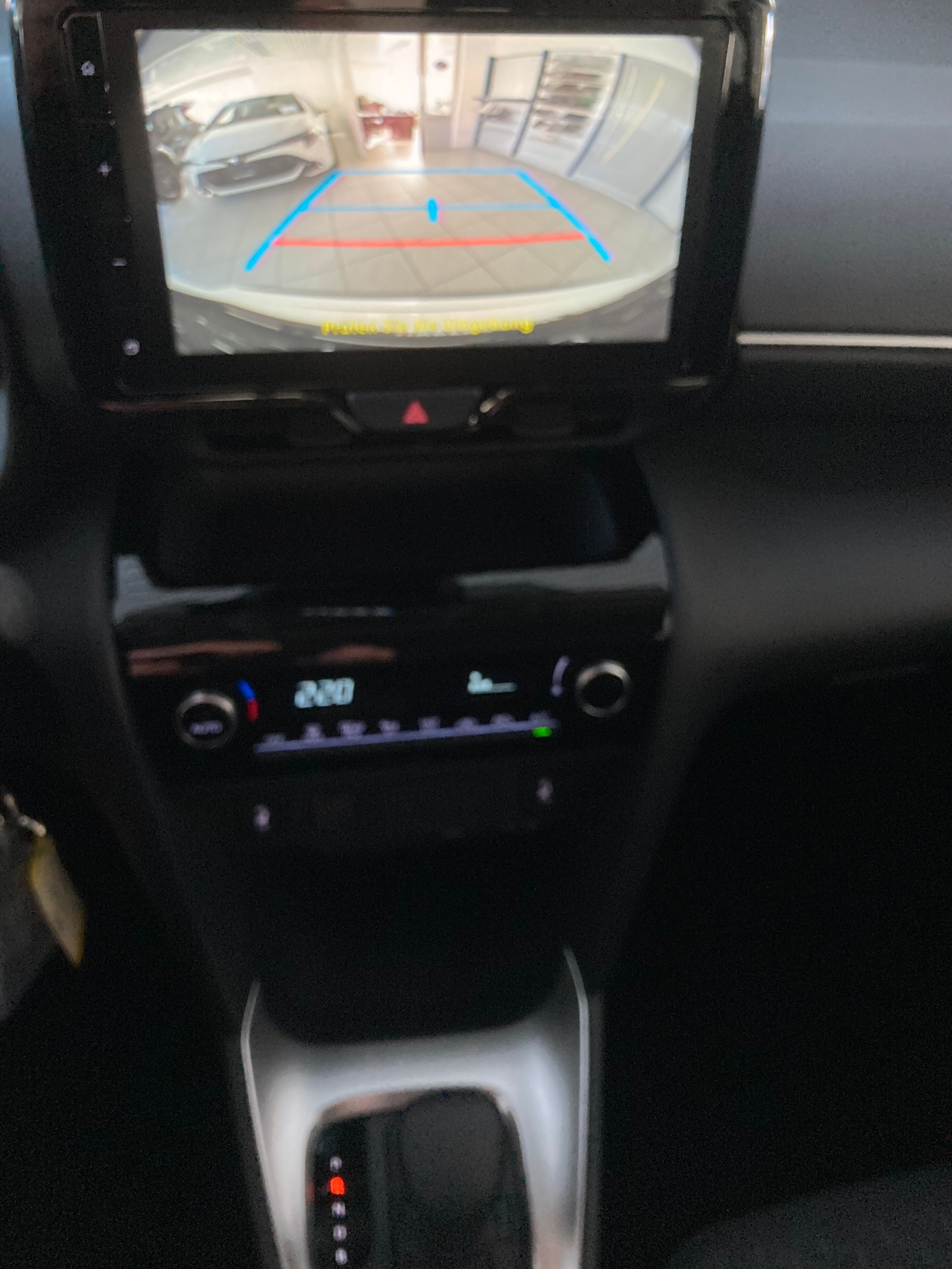 TOYOTA Yaris Cross 1.5 Comfort e-CVT-image-10