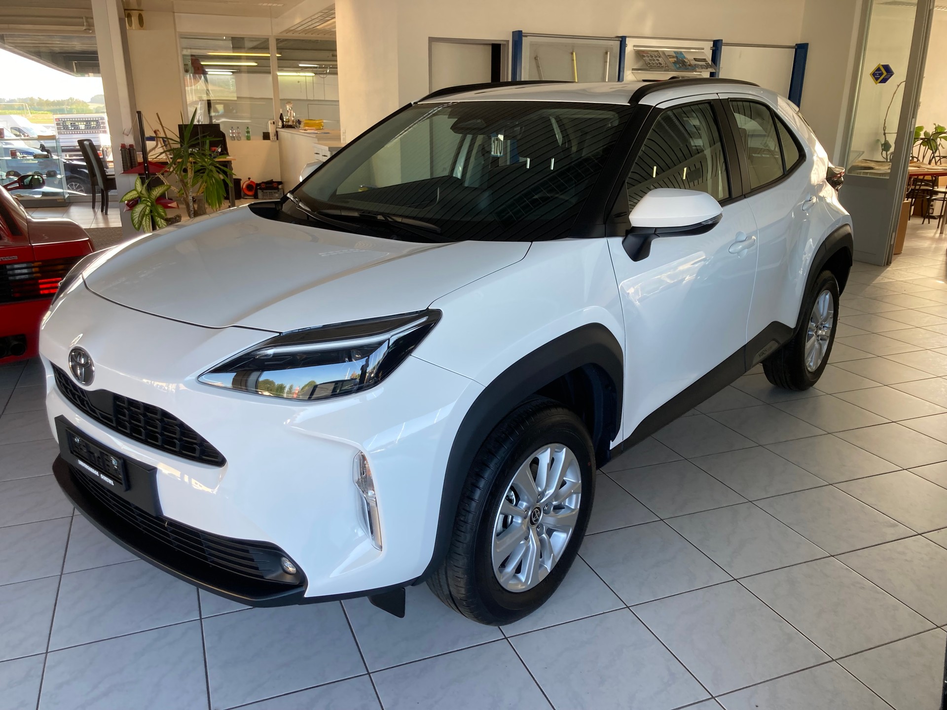 TOYOTA Yaris Cross 1.5 Comfort e-CVT-image-0