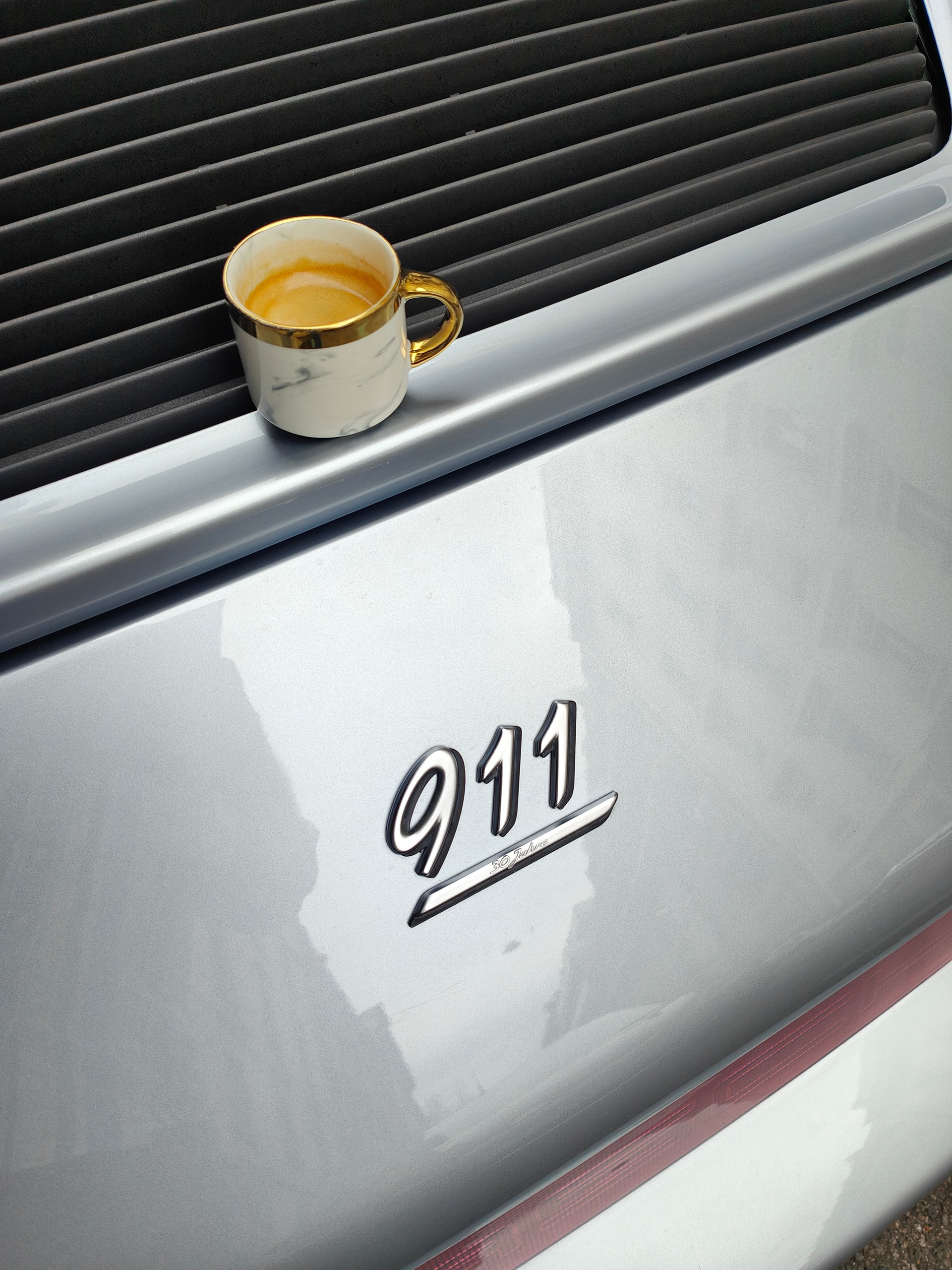 PORSCHE 911 Carrera 4 Jubilé