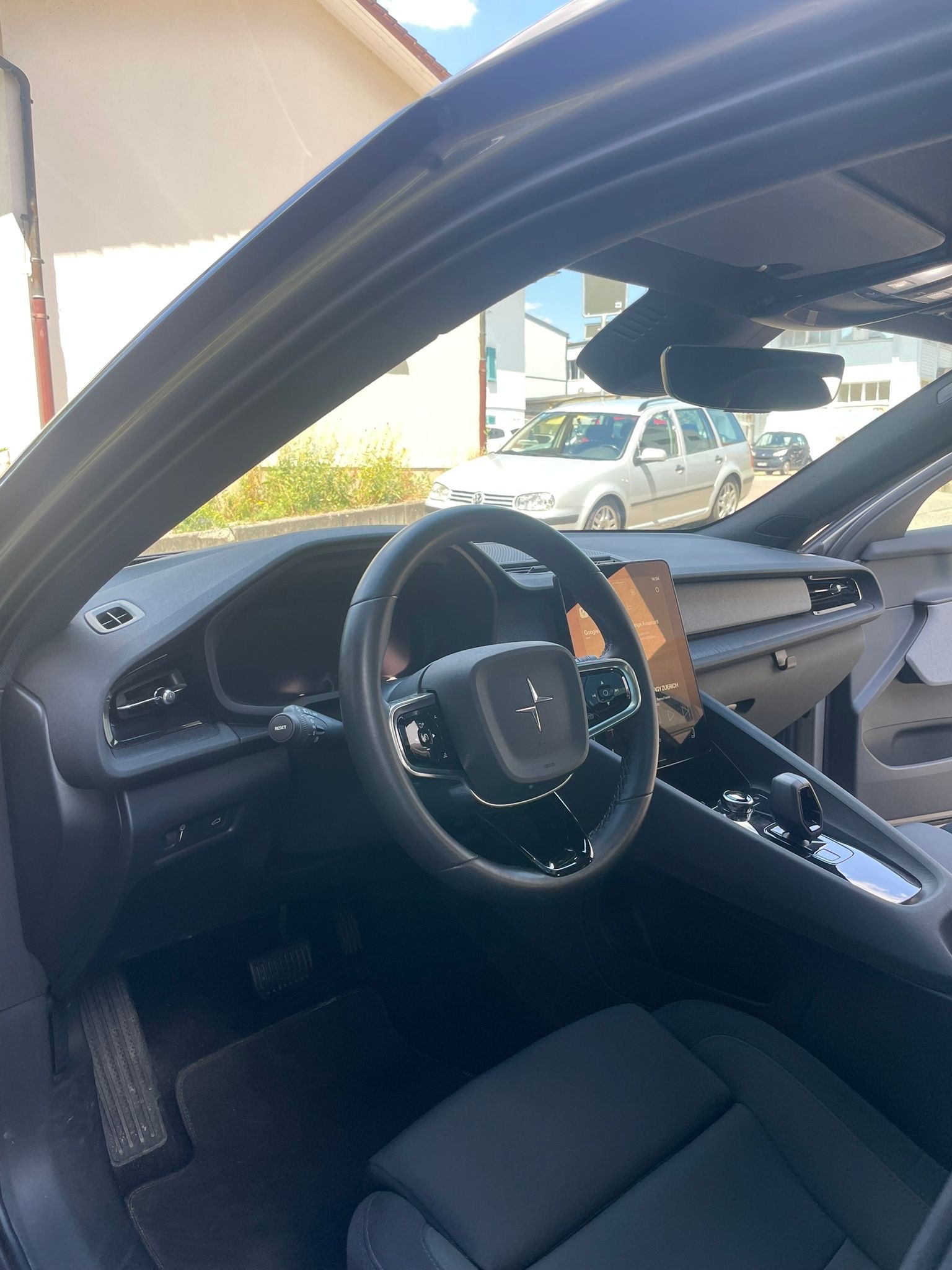 POLESTAR Polestar 2 Teuerste Version Launch Edition 78 kWh 4x4 WLTP 470 Kilometer mit AHK 1500kg-image-10