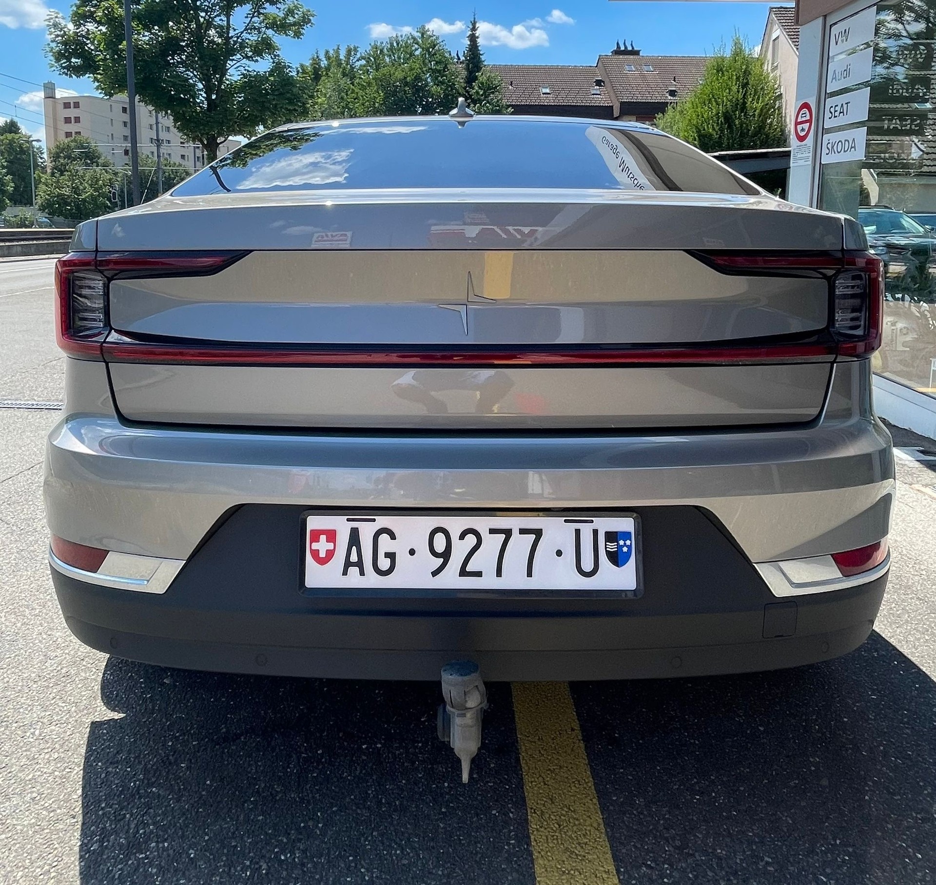 POLESTAR Polestar 2 Teuerste Version Launch Edition 78 kWh 4x4 WLTP 470 Kilometer mit AHK 1500kg-image-4