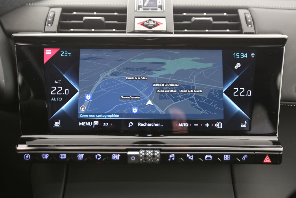 DS AUTOMOBILES 7 Crossback 1.6 E-Tense Louvre 4x4-image-6