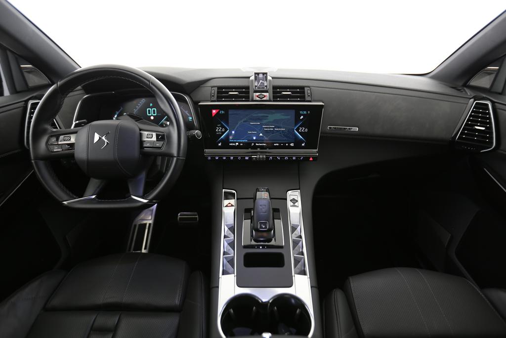 DS AUTOMOBILES 7 Crossback 1.6 E-Tense Louvre 4x4-image-4