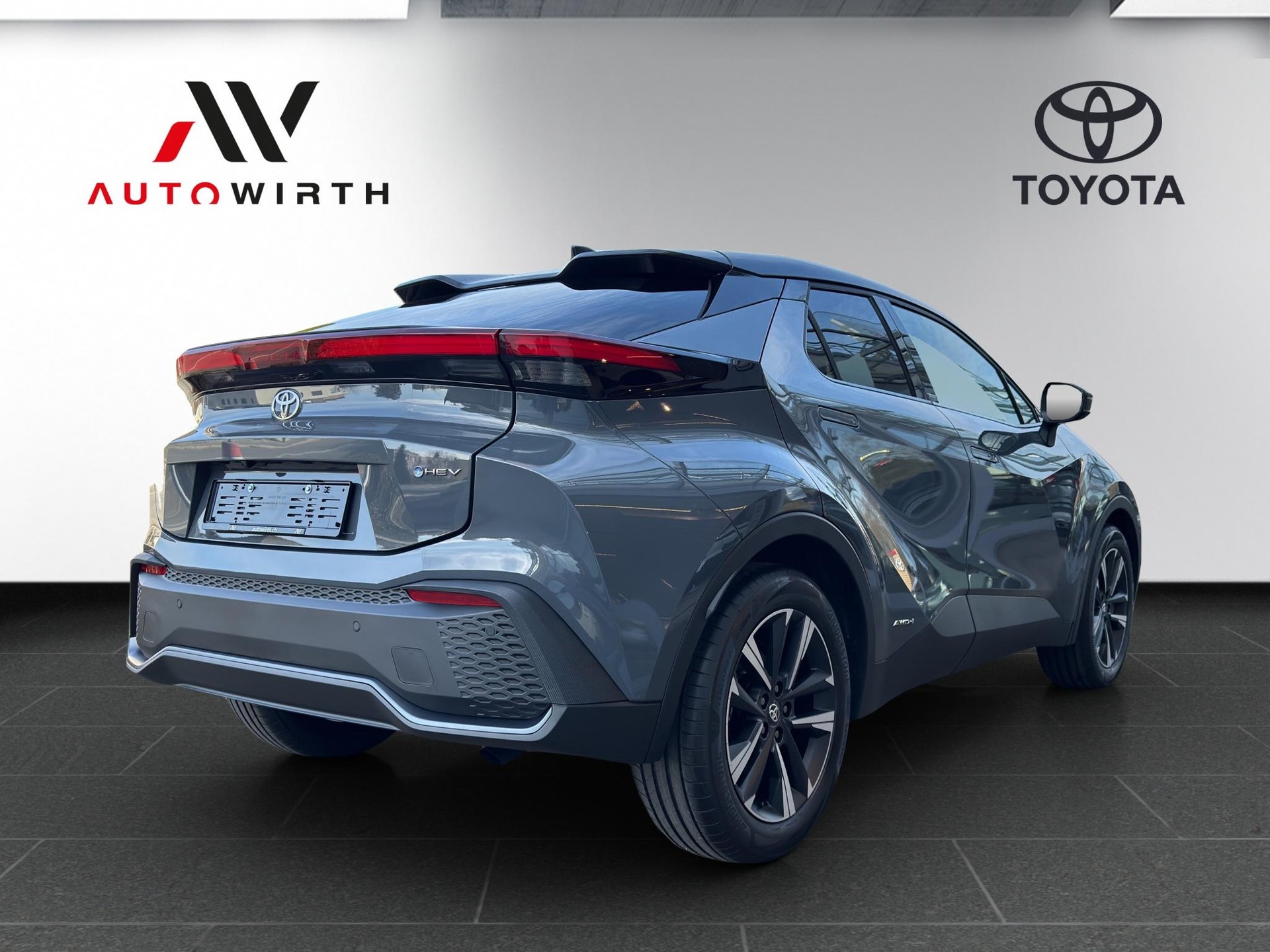 TOYOTA C-HR 2.0 HEV Swiss Edition 4x4-image-4