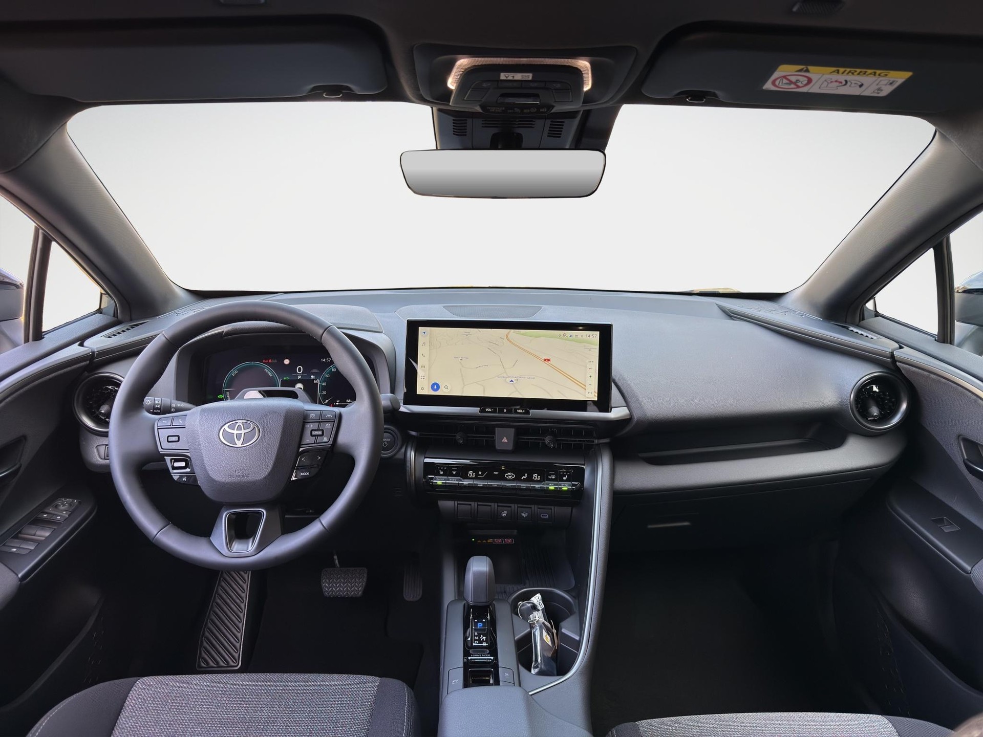 TOYOTA C-HR 2.0 HEV Swiss Edition 4x4-image-11