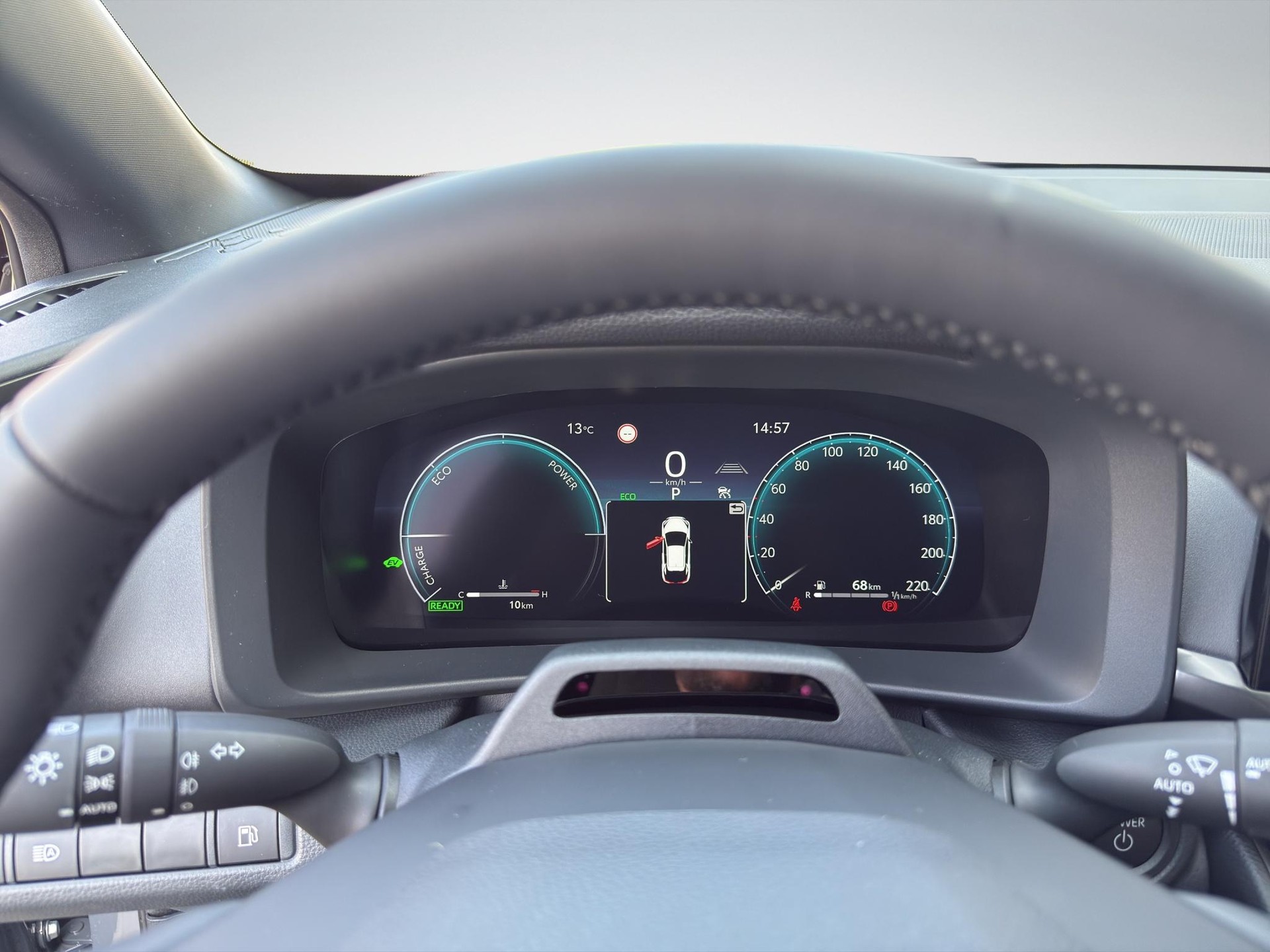 TOYOTA C-HR 2.0 HEV Swiss Edition 4x4-image-10