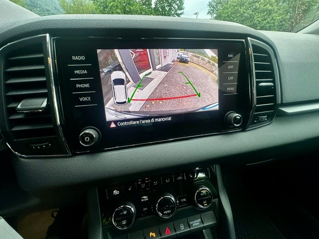 SKODA Karoq 1.0 TSI Ambition DSG-image-15