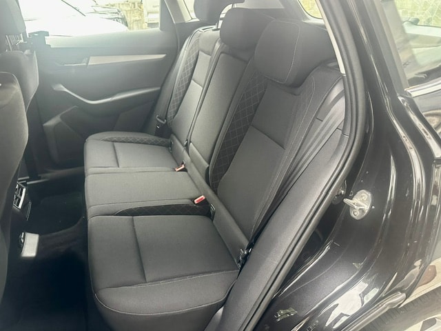 SKODA Karoq 1.0 TSI Ambition DSG-image-13