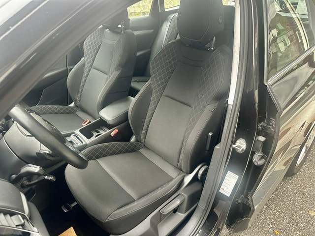 SKODA Karoq 1.0 TSI Ambition DSG-image-10