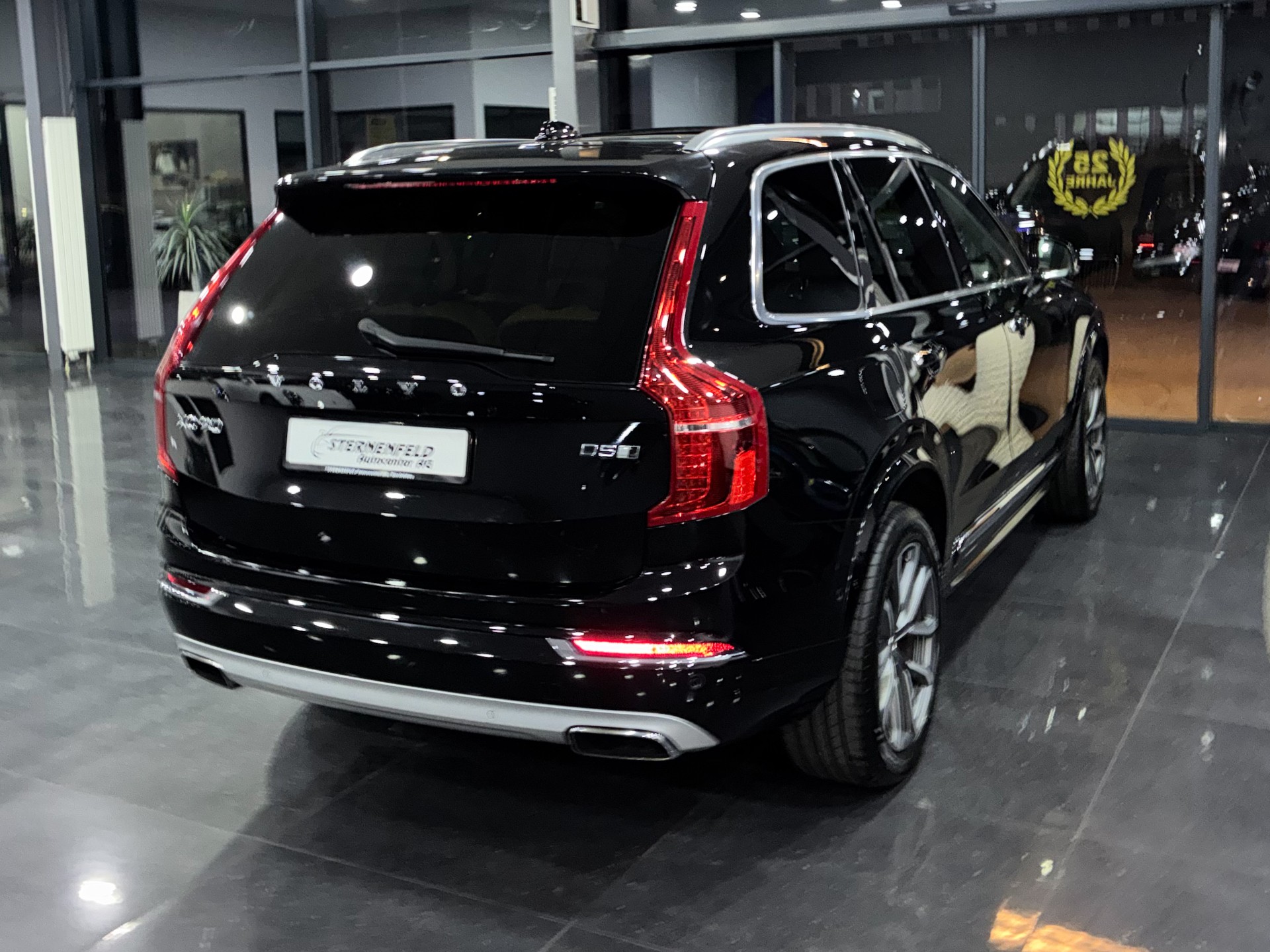 VOLVO XC90 D5 AWD Inscription Geartronic-image-6