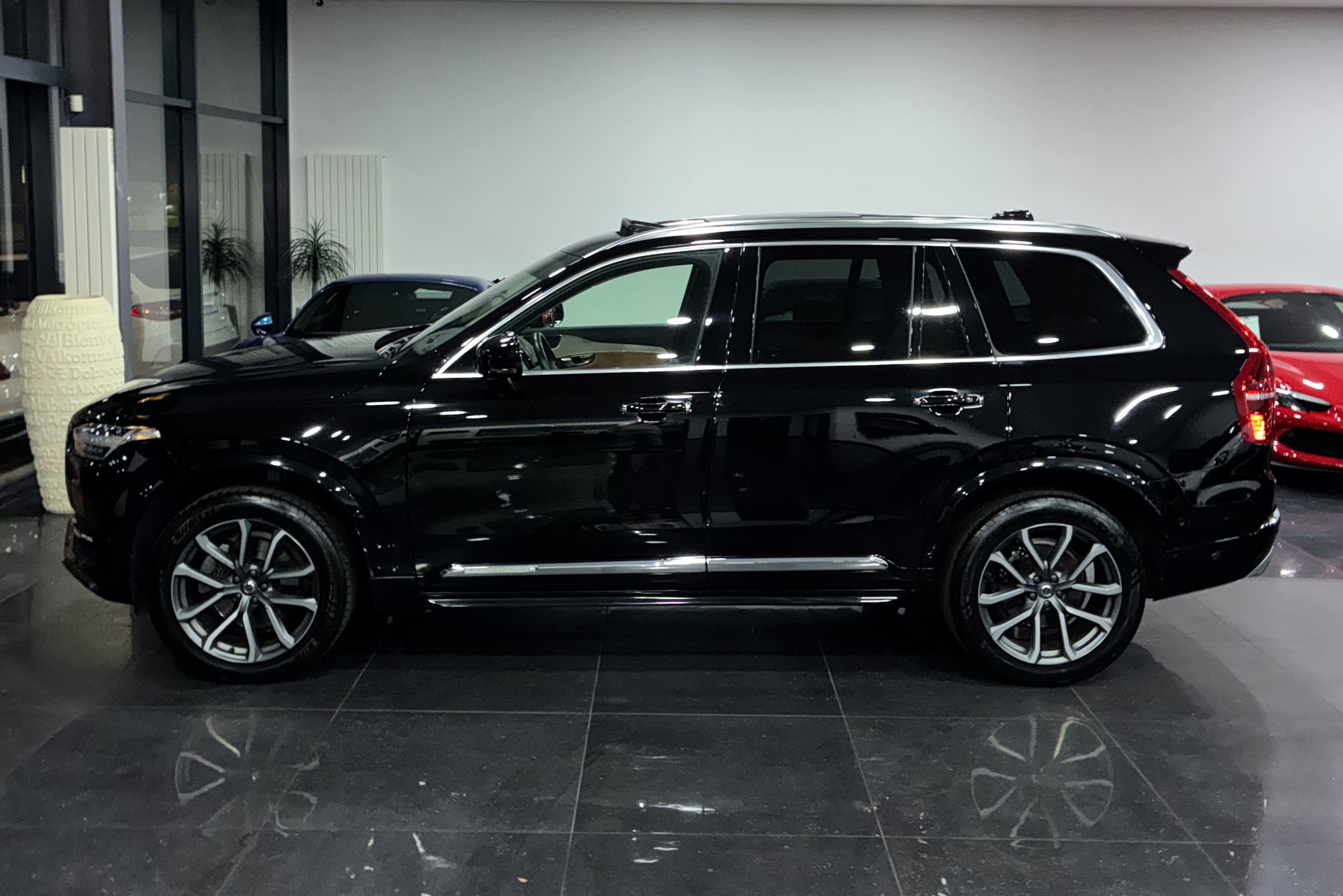 VOLVO XC90 D5 AWD Inscription Geartronic-image-3