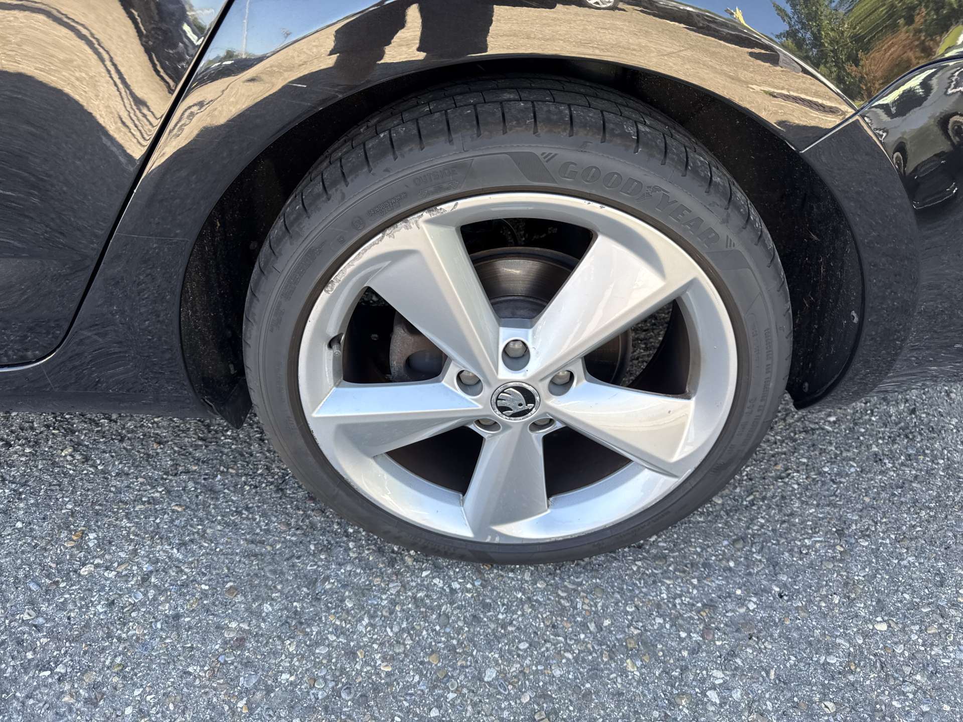 SKODA Octavia Combi 1.8 TSi Style DSG-Automat-image-9