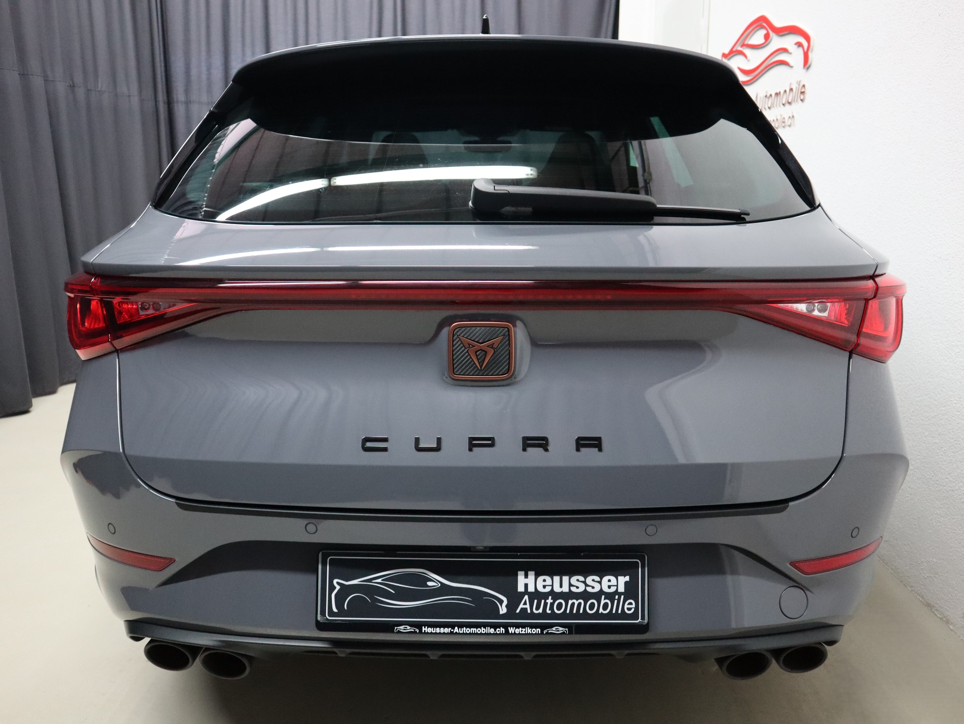 CUPRA LEON ST 2.0 TSI VZ DSG 4Drive - Panorama - Navi - BREMBO - Beats - Sportsitze - Kamera - 310 PS-image-5