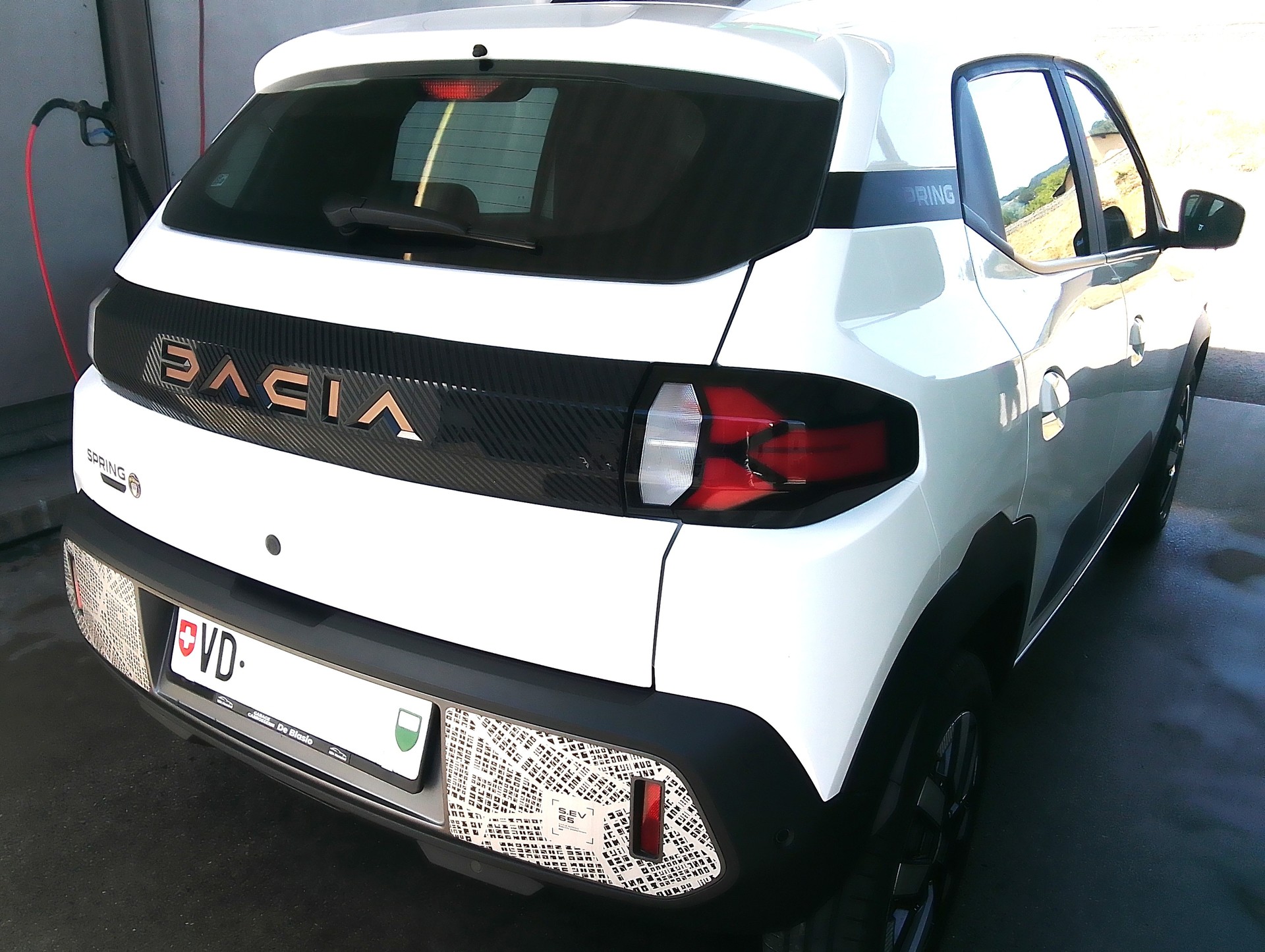 DACIA Spring Extreme-image-1