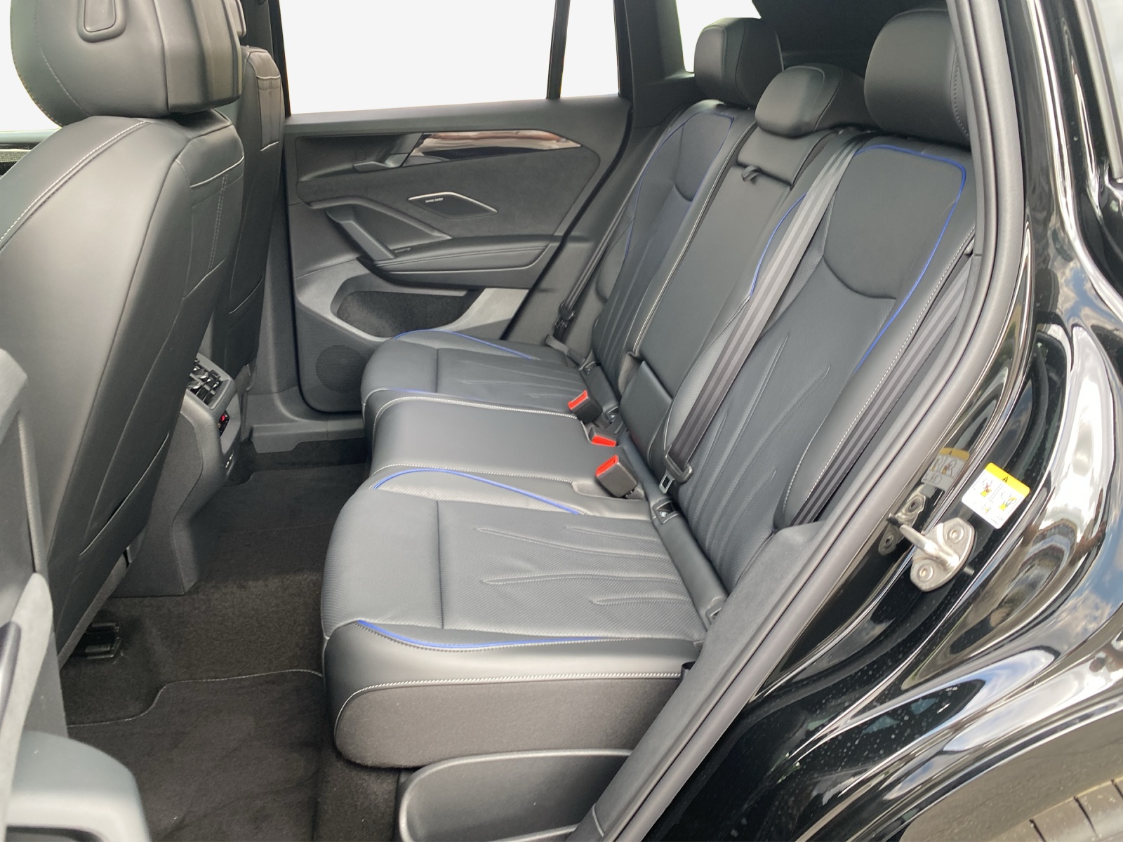 VW Tiguan 2.0 TSI DSG R-Line Plus 4Motion-image-10