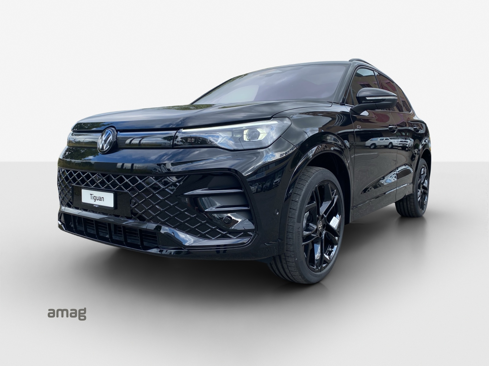 VW Tiguan 2.0 TSI DSG R-Line Plus 4Motion-image-0