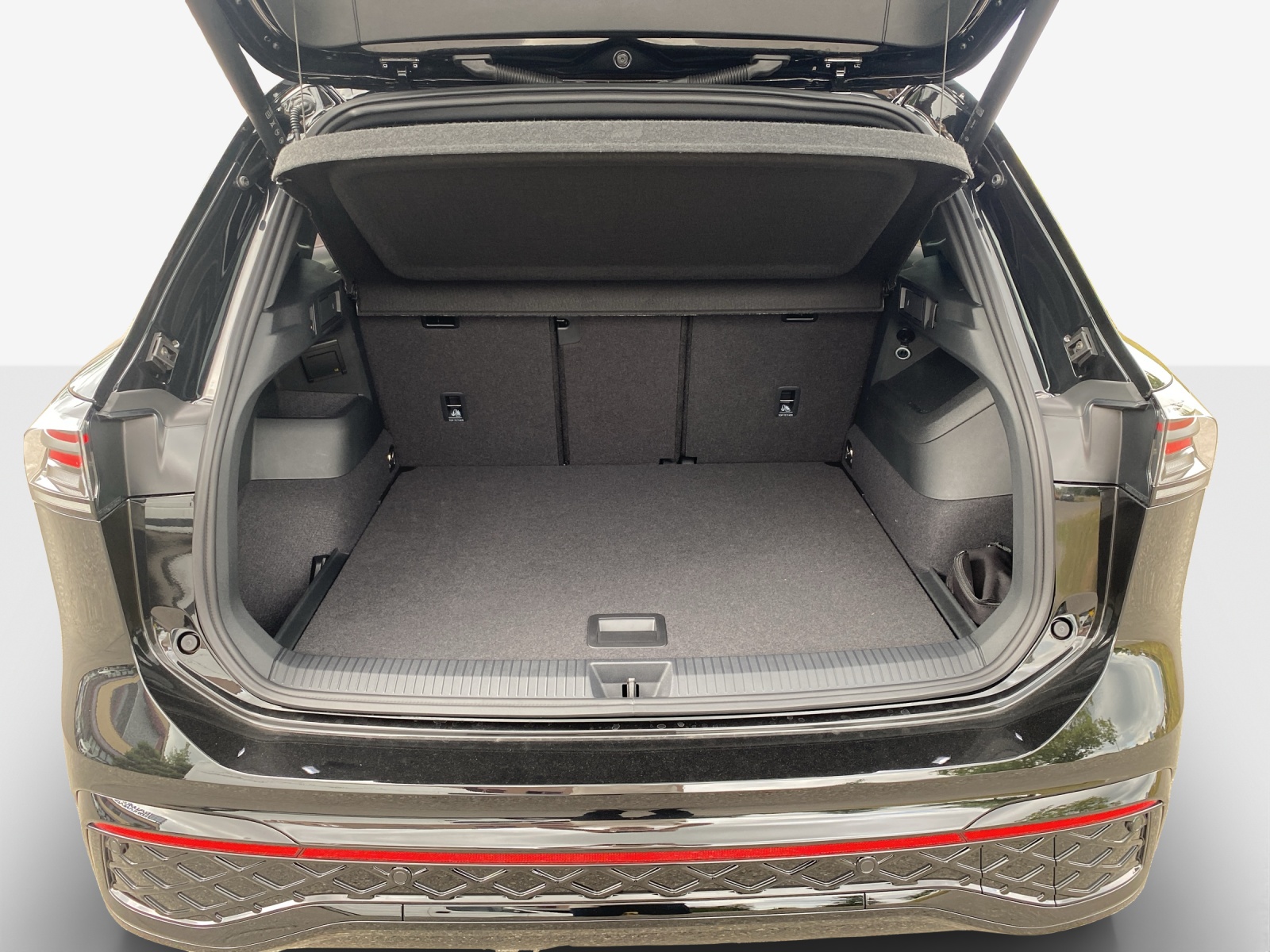 VW Tiguan 2.0 TSI DSG R-Line Plus 4Motion-image-11