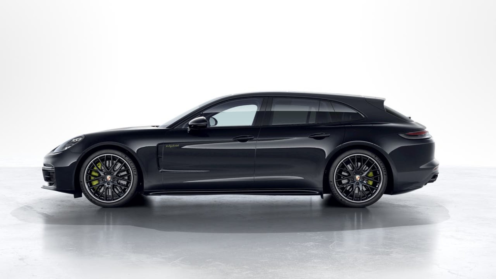 PORSCHE Panamera 4S E-Hybrid Sport Turismo (MY23)-image-1