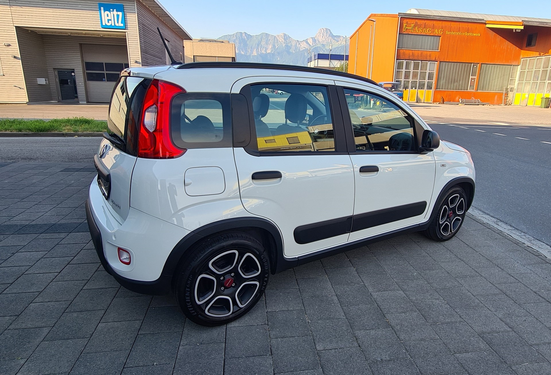 FIAT Panda 1.0 MHEV City Life-image-3