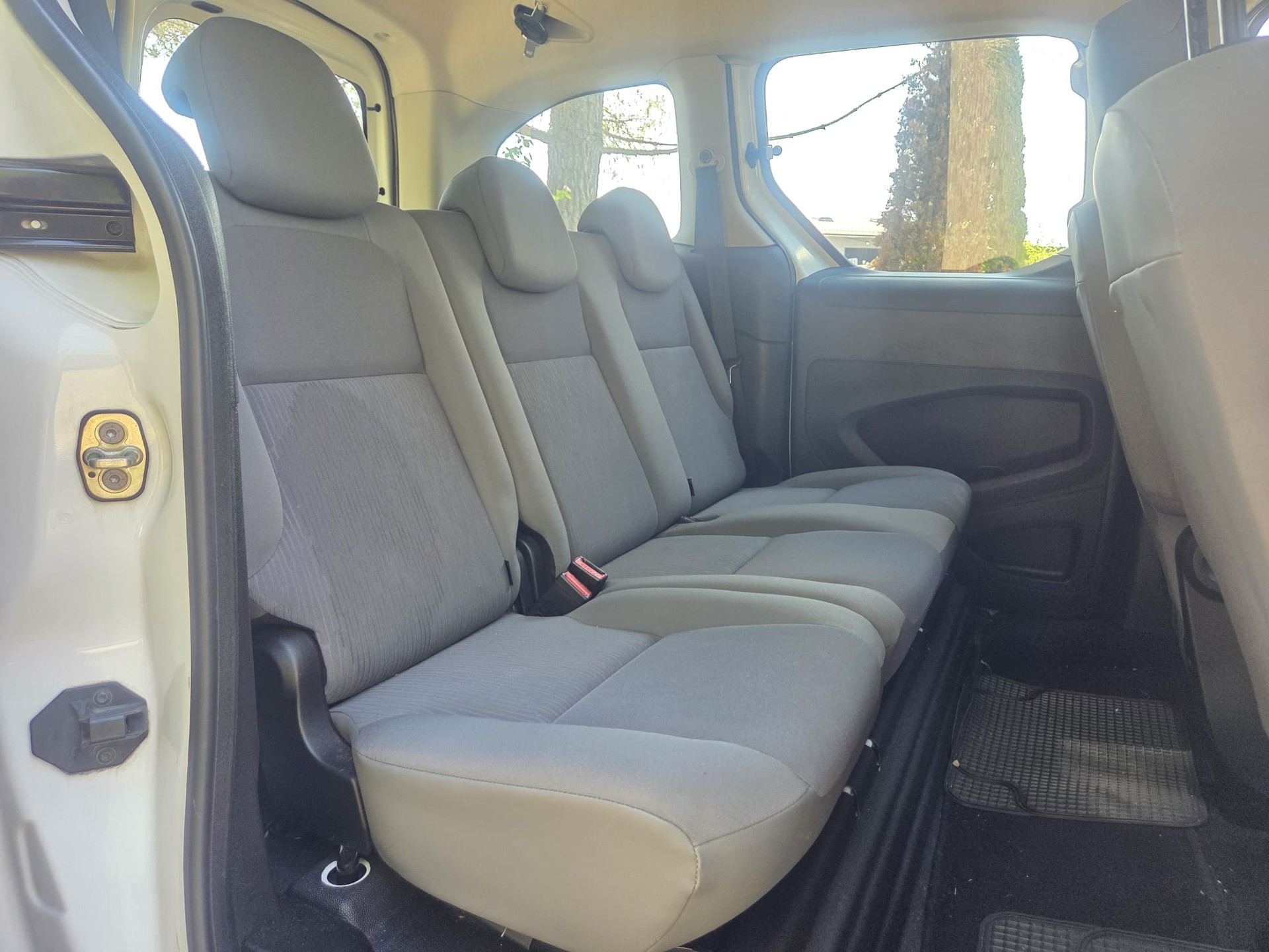 PEUGEOT Partner 1.6 VTi Active * Ab MFK/Expertisé * 5 Pl.-image-6