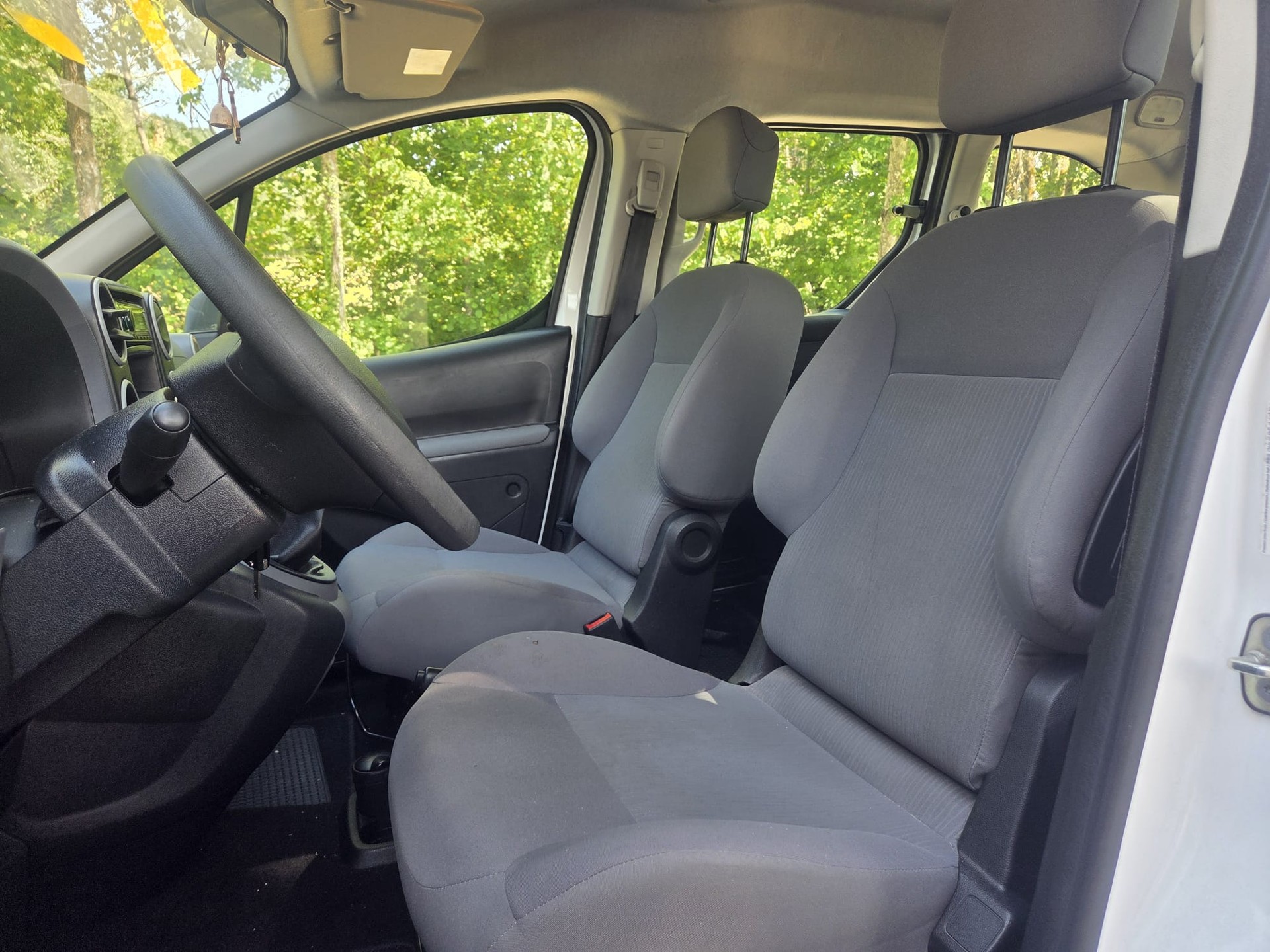 PEUGEOT Partner 1.6 VTi Active * Ab MFK/Expertisé * 5 Pl.-image-5
