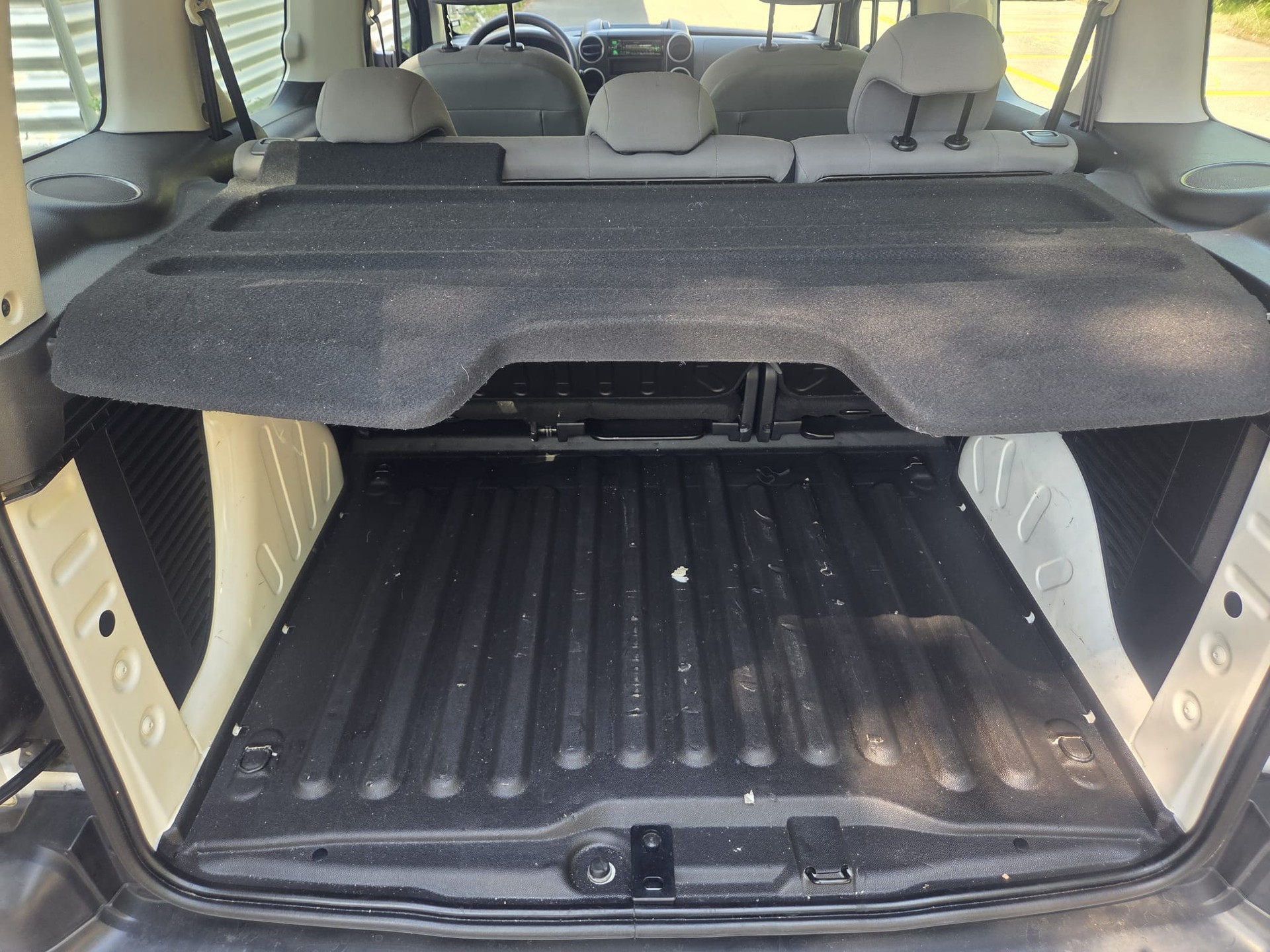 PEUGEOT Partner 1.6 VTi Active * Ab MFK/Expertisé * 5 Pl.-image-8
