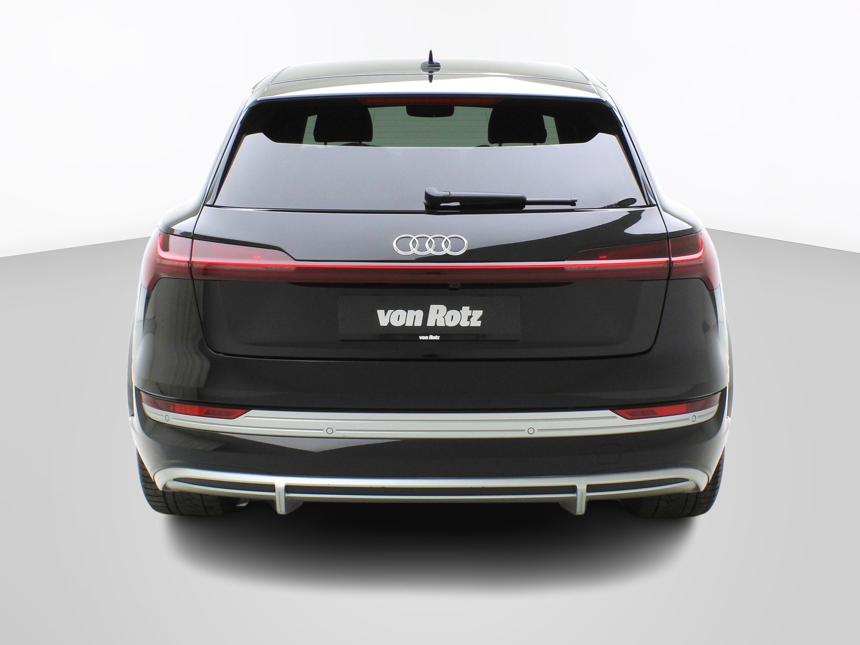 AUDI e-tron S quattro-image-3