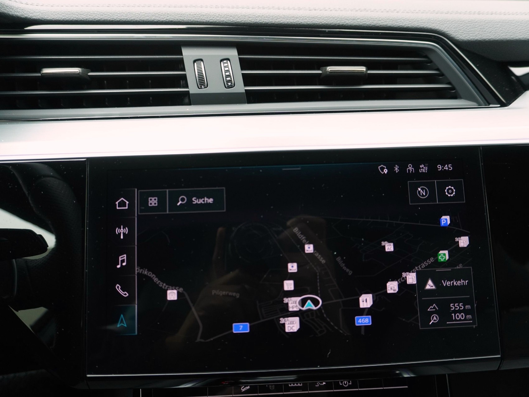 AUDI e-tron S quattro-image-19