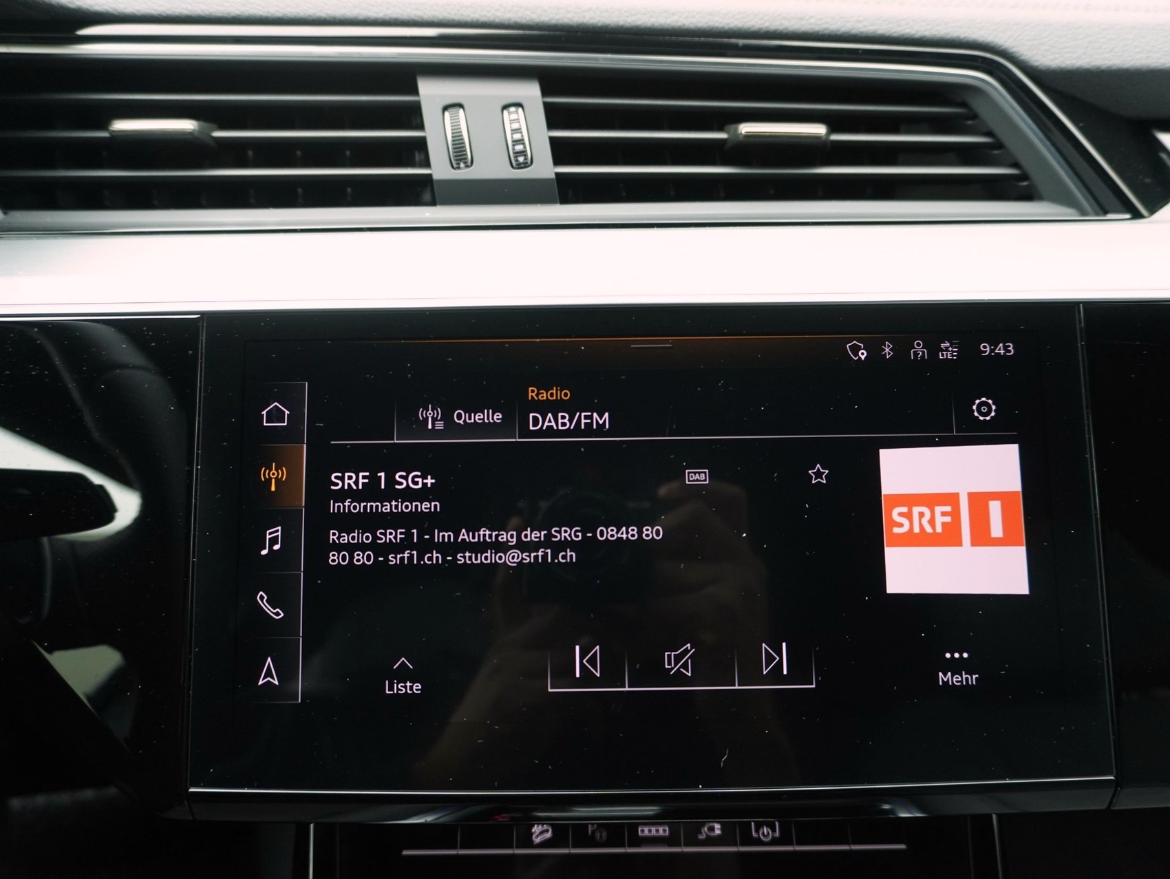 AUDI e-tron S quattro-image-18