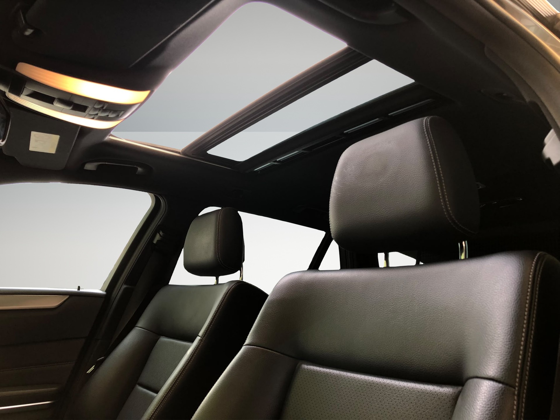 MERCEDES-BENZ E 250 BlueTEC 4Matic 7G-Tronic-image-6