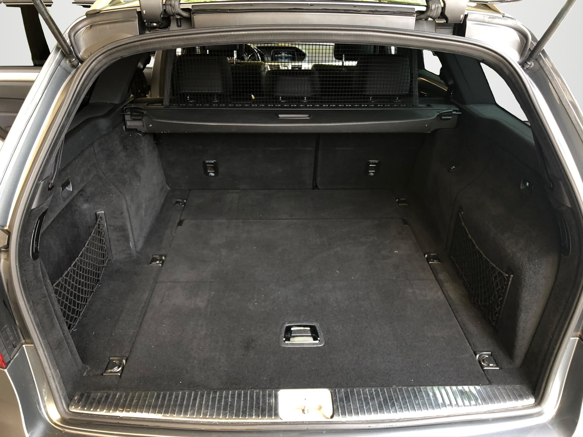 MERCEDES-BENZ E 250 BlueTEC 4Matic 7G-Tronic-image-10