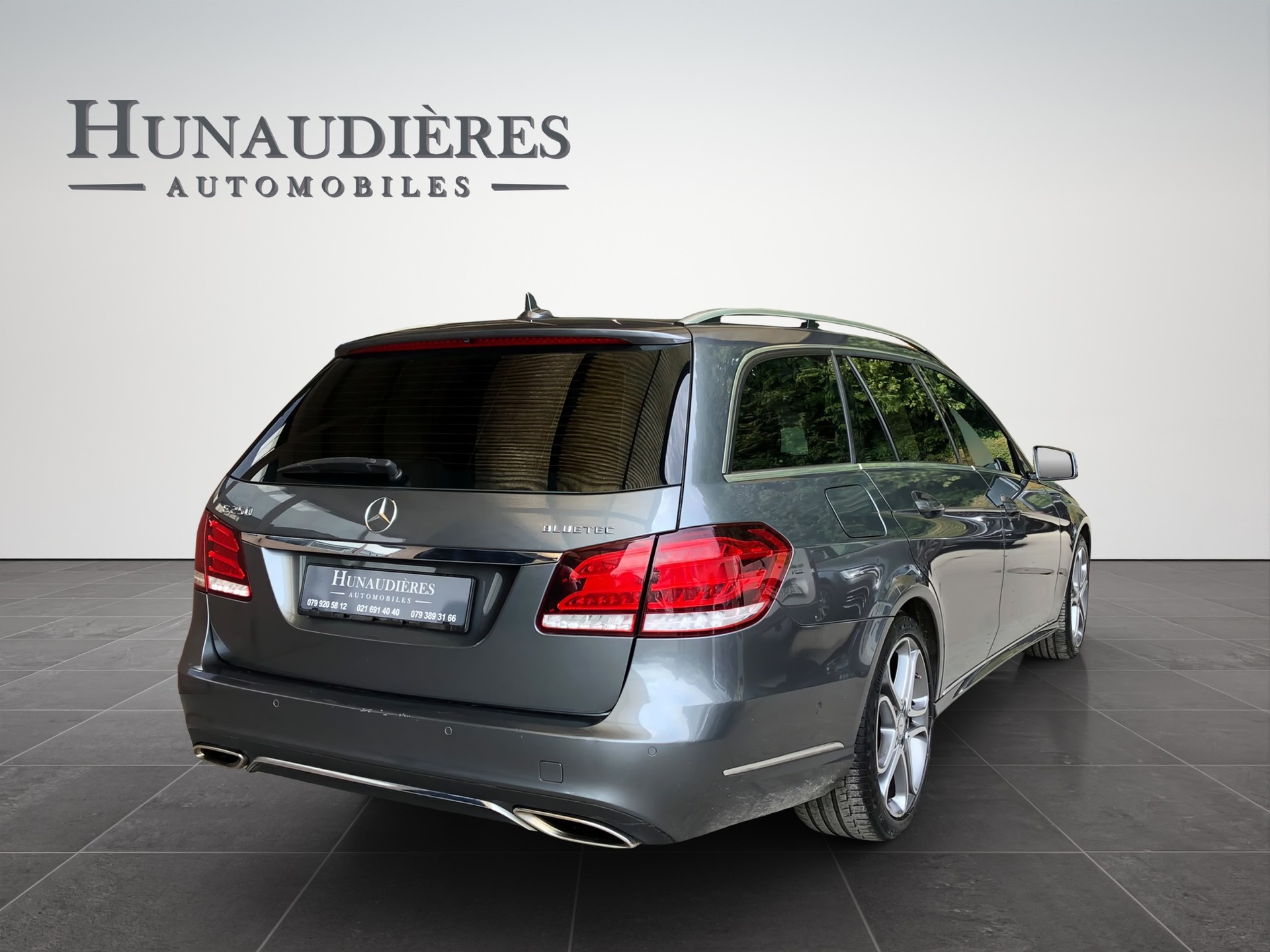 MERCEDES-BENZ E 250 BlueTEC 4Matic 7G-Tronic-image-1