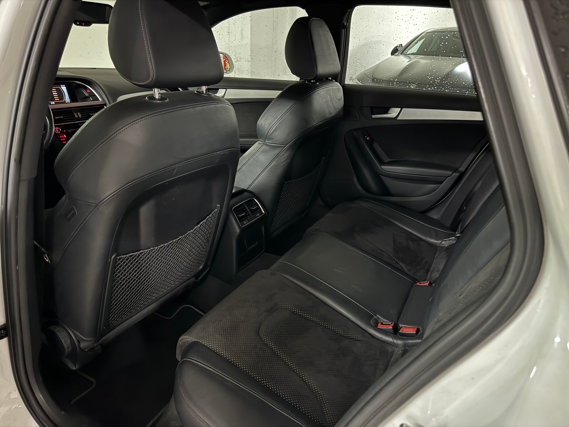 AUDI A4 Avant 2.0 TFSI quattro S-Line mit Anhängerkupplung-image-13