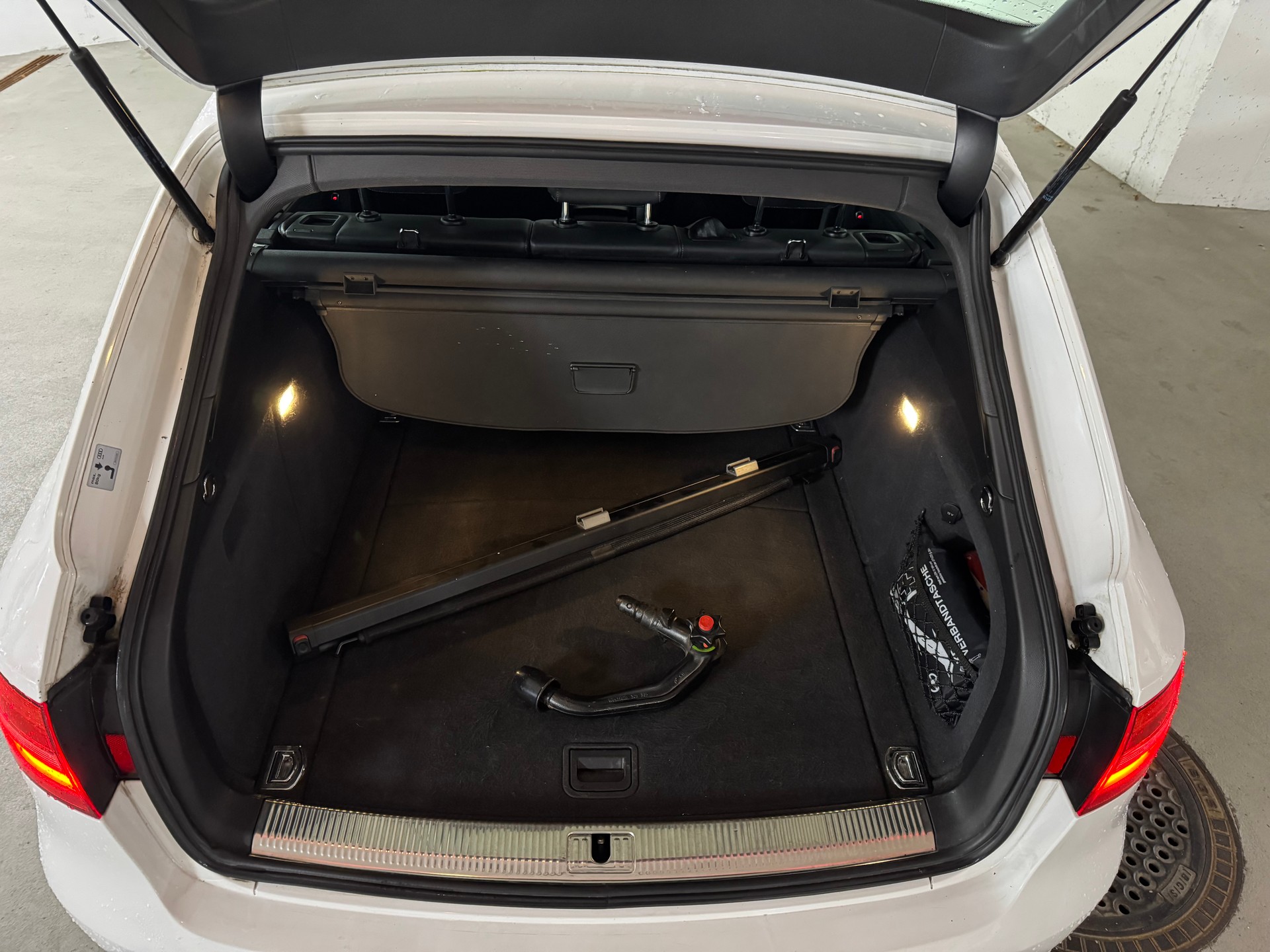 AUDI A4 Avant 2.0 TFSI quattro S-Line mit Anhängerkupplung-image-7